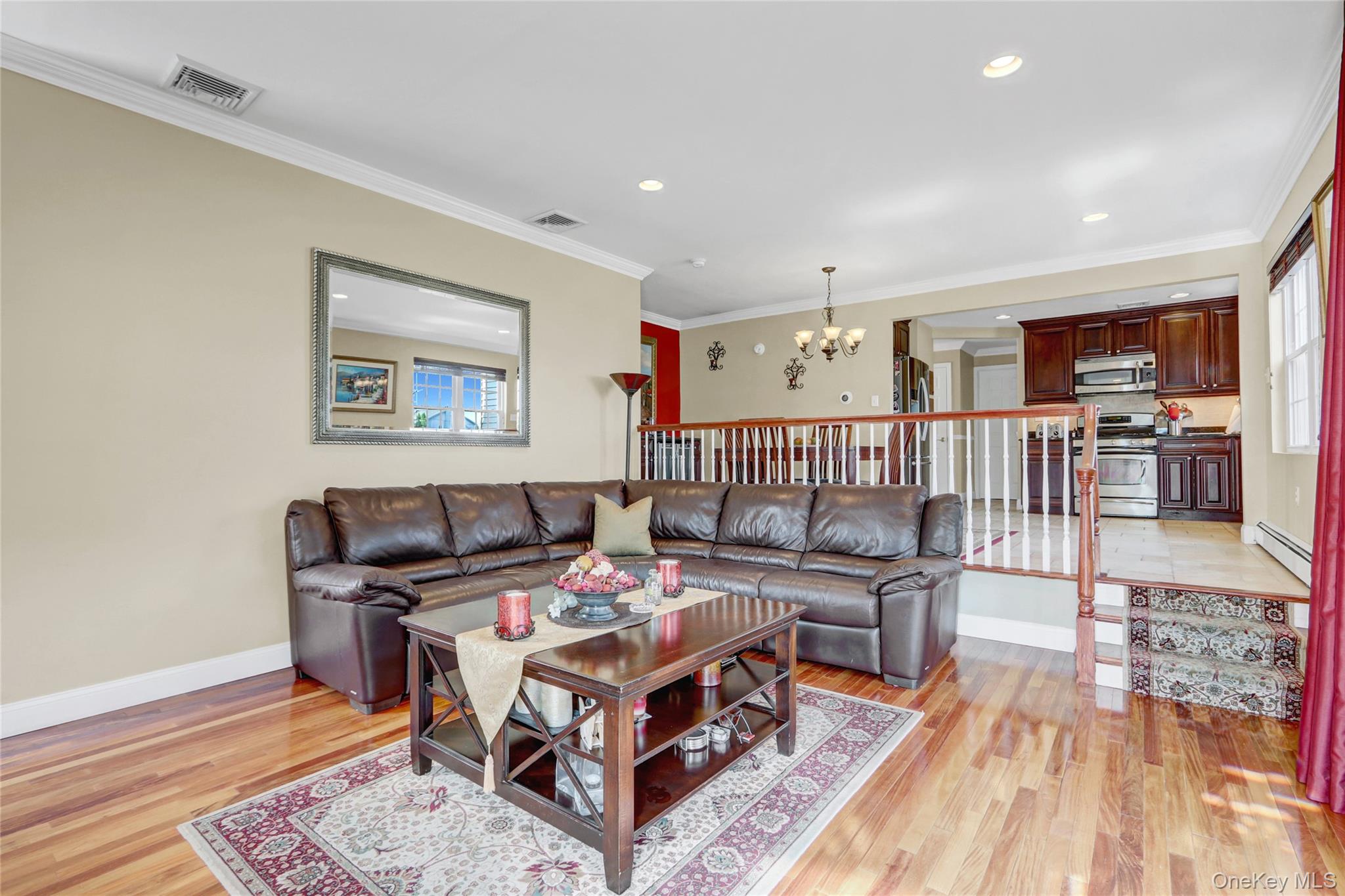 72 N Fordham Road, Hicksville, NY 11801