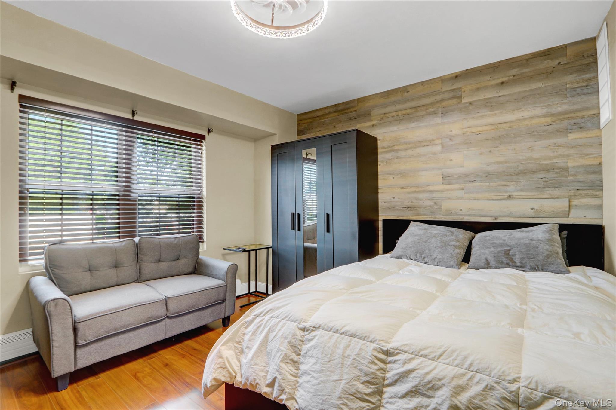 72 N Fordham Road, Hicksville, NY 11801