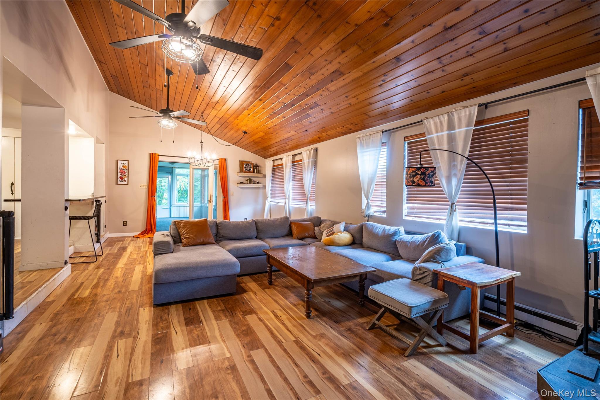 8 Edwards Lane, Marlboro, NY 12547