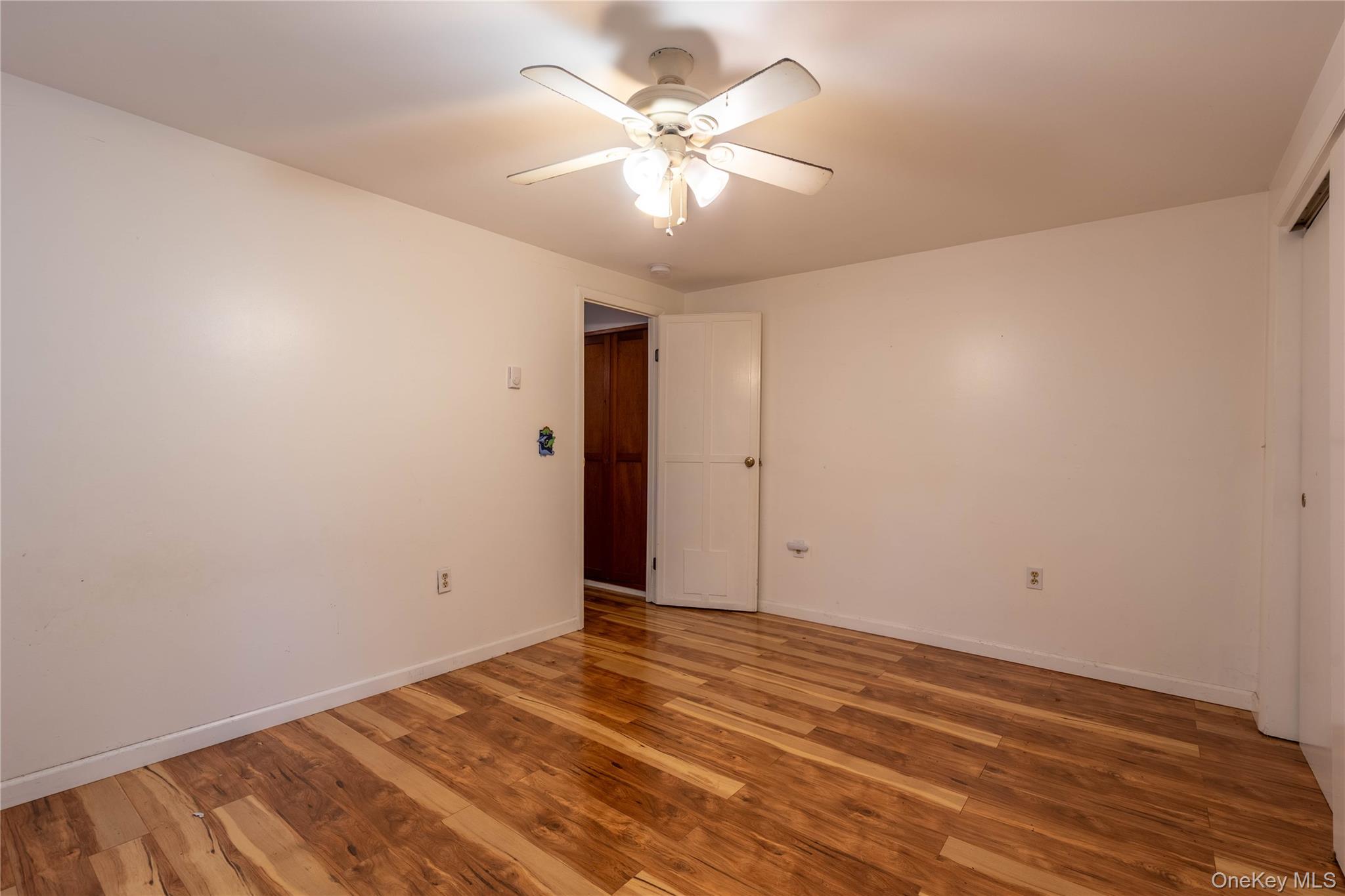 8 Edwards Lane, Marlboro, NY 12547