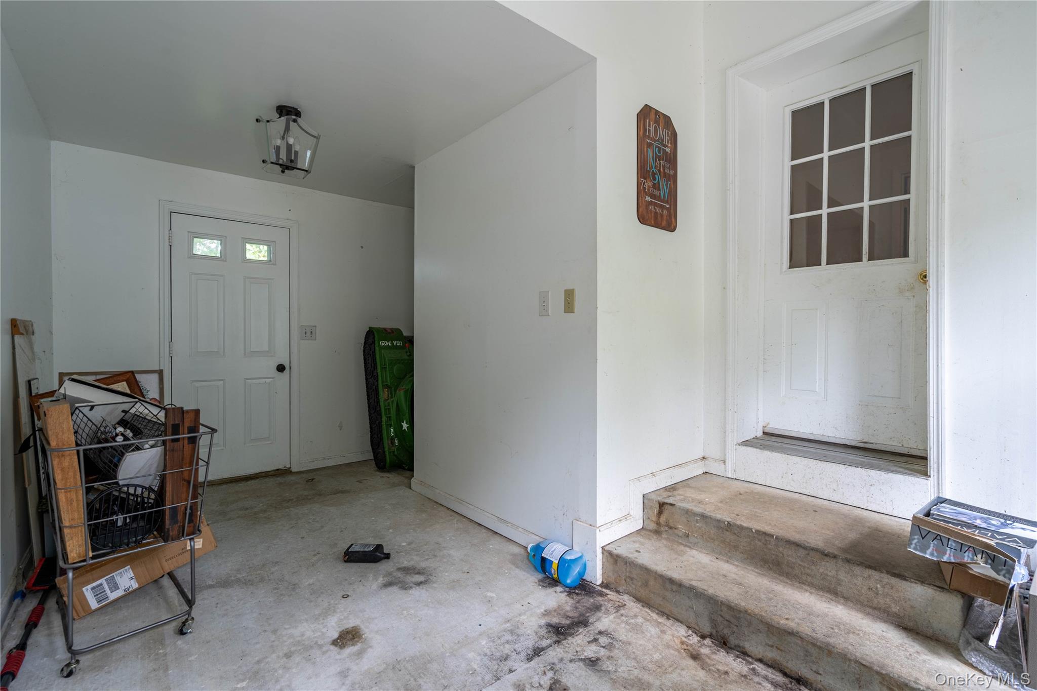 8 Edwards Lane, Marlboro, NY 12547