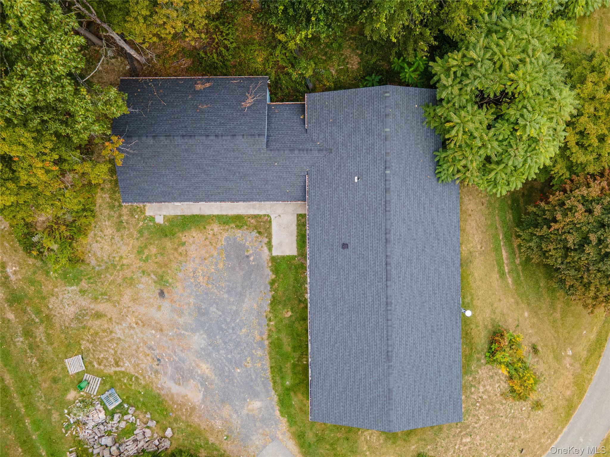 8 Edwards Lane, Marlboro, NY 12547