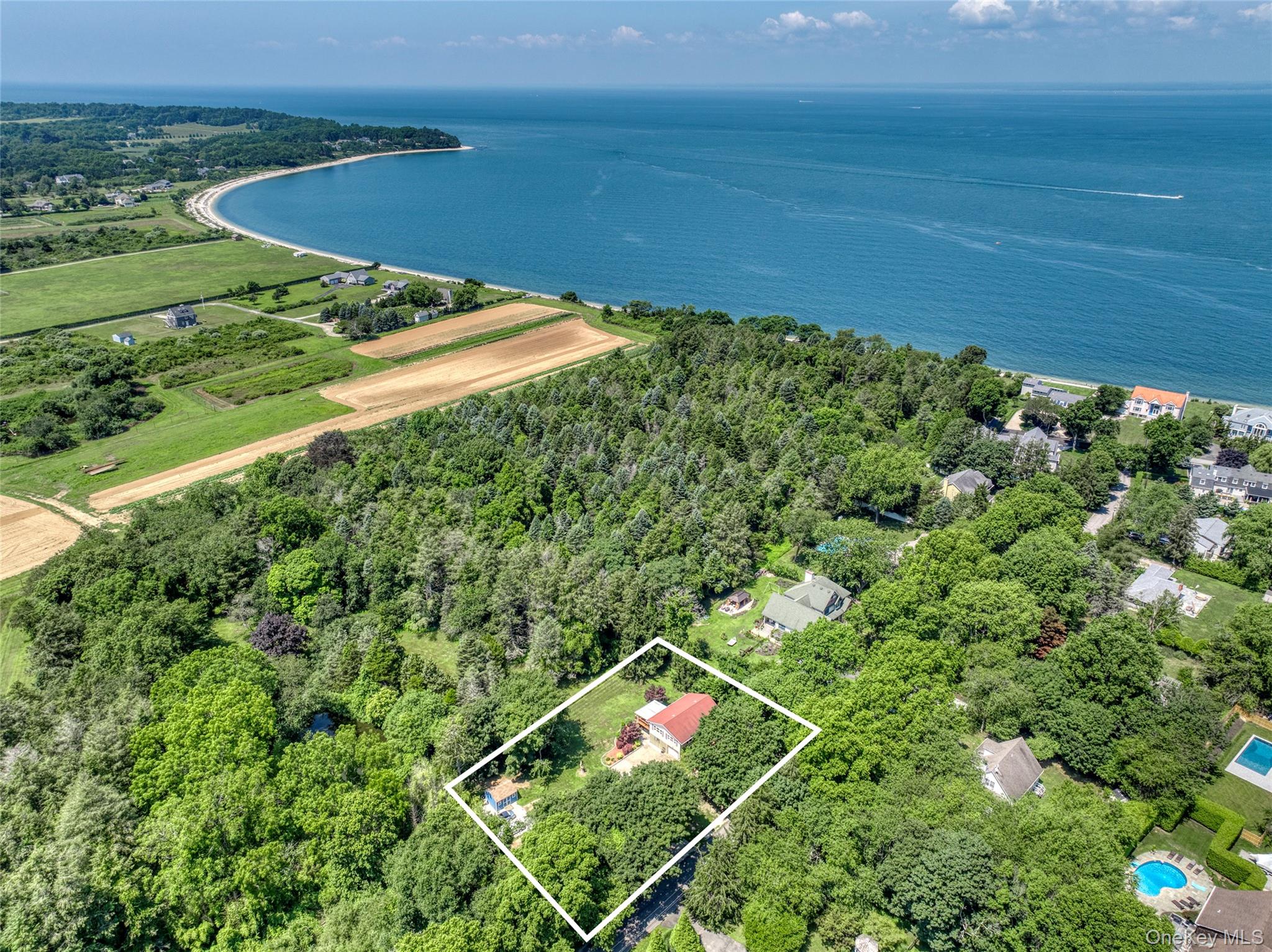 685 Greenway W, Orient, NY 11957