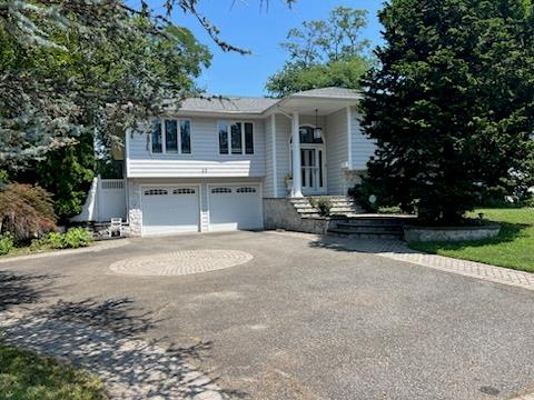33 Pittoni Drive, Commack, NY 11725