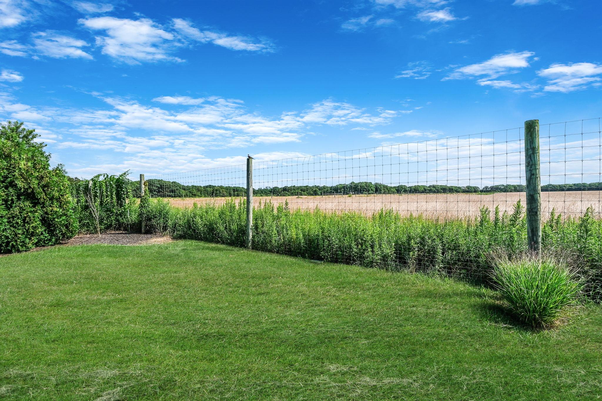 24 Pleasant Court, Baiting Hollow, NY 11933