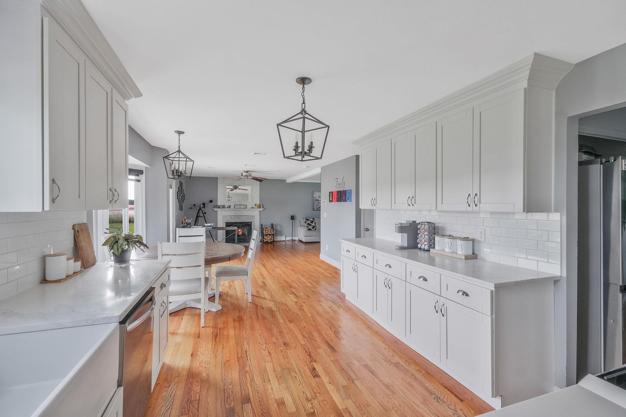 24 Pleasant Court, Baiting Hollow, NY 11933