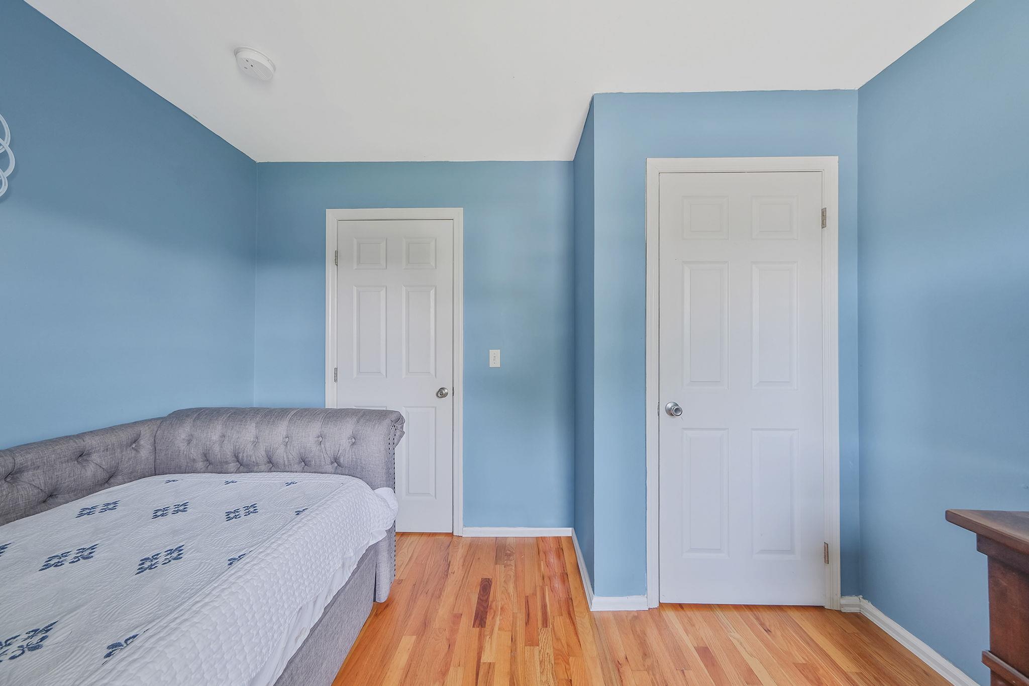 24 Pleasant Court, Baiting Hollow, NY 11933