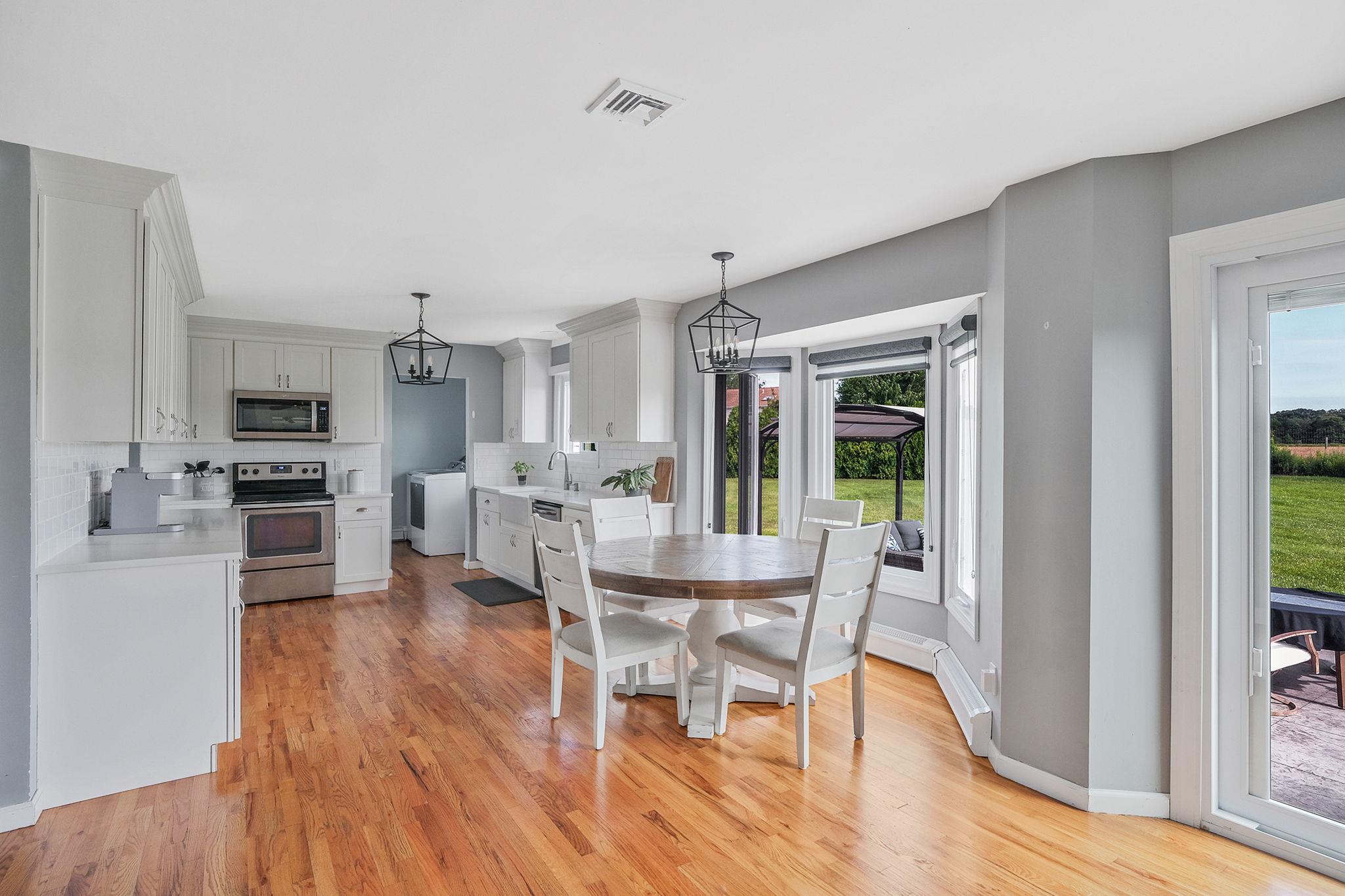 24 Pleasant Court, Baiting Hollow, NY 11933