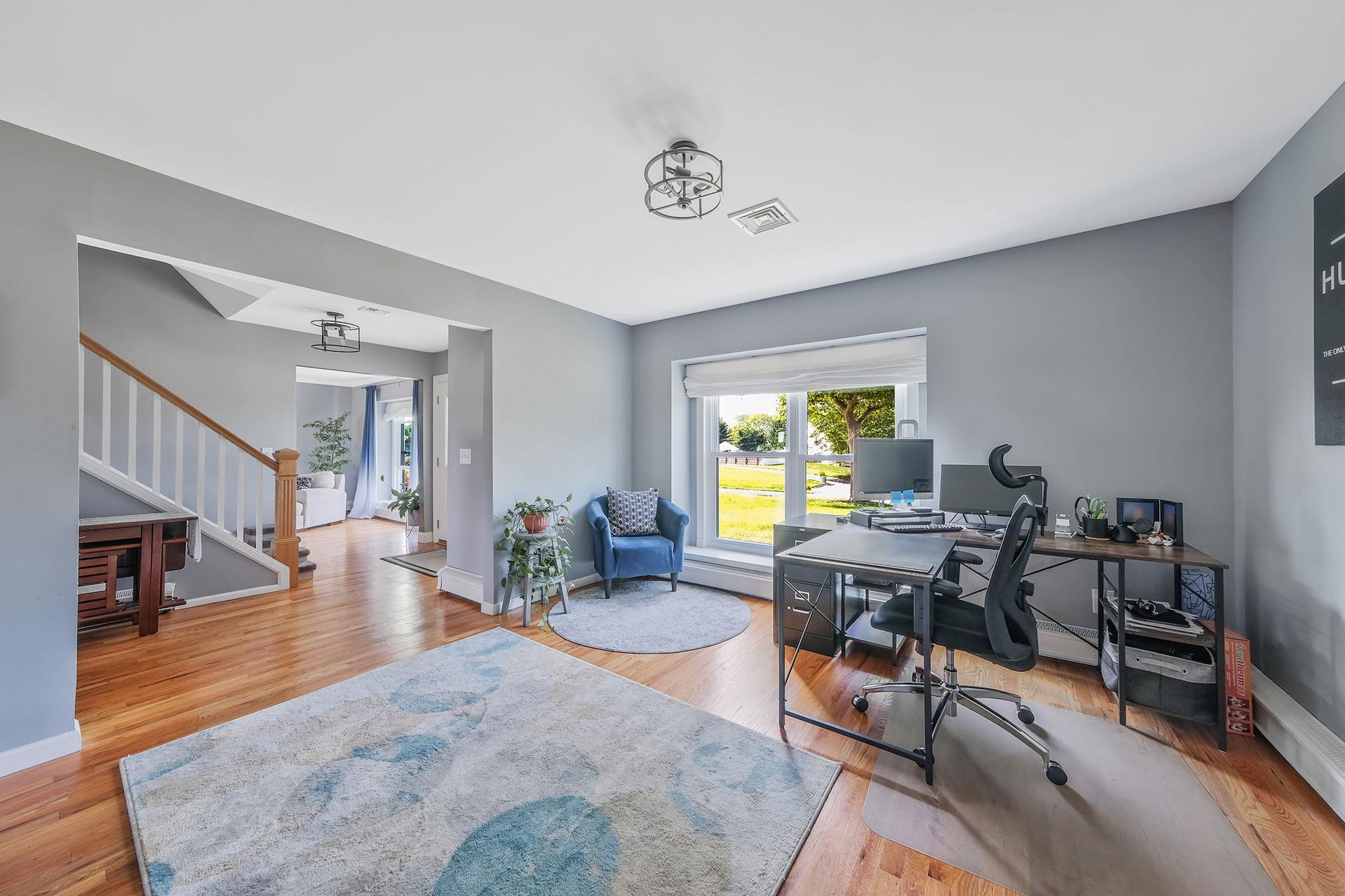 24 Pleasant Court, Baiting Hollow, NY 11933