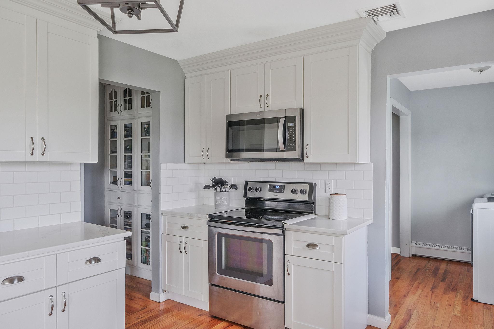 24 Pleasant Court, Baiting Hollow, NY 11933