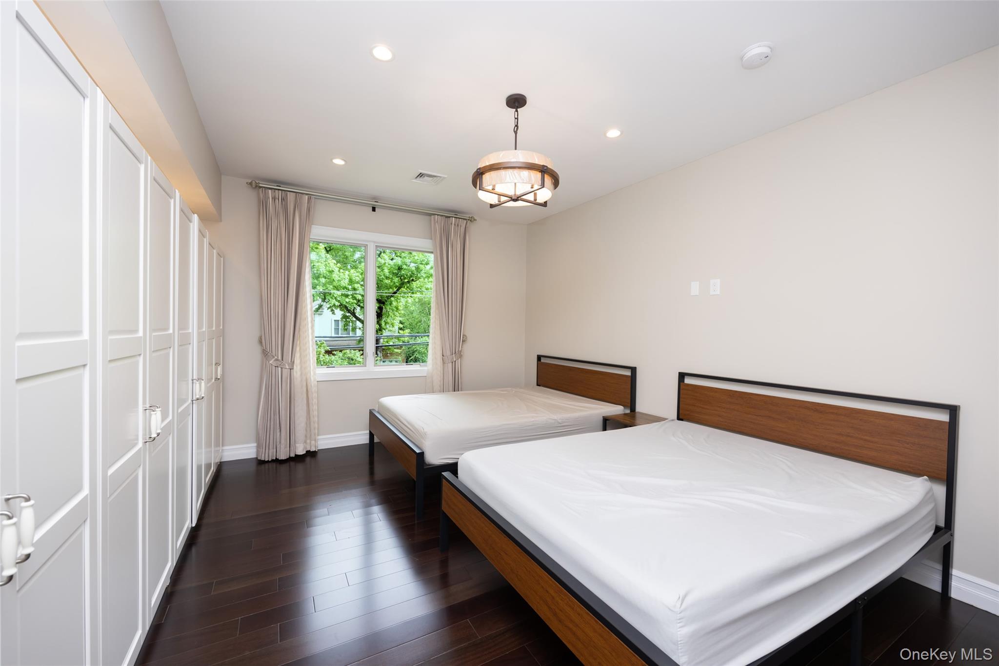 90 Baker Hill Road, Great Neck, NY 11023