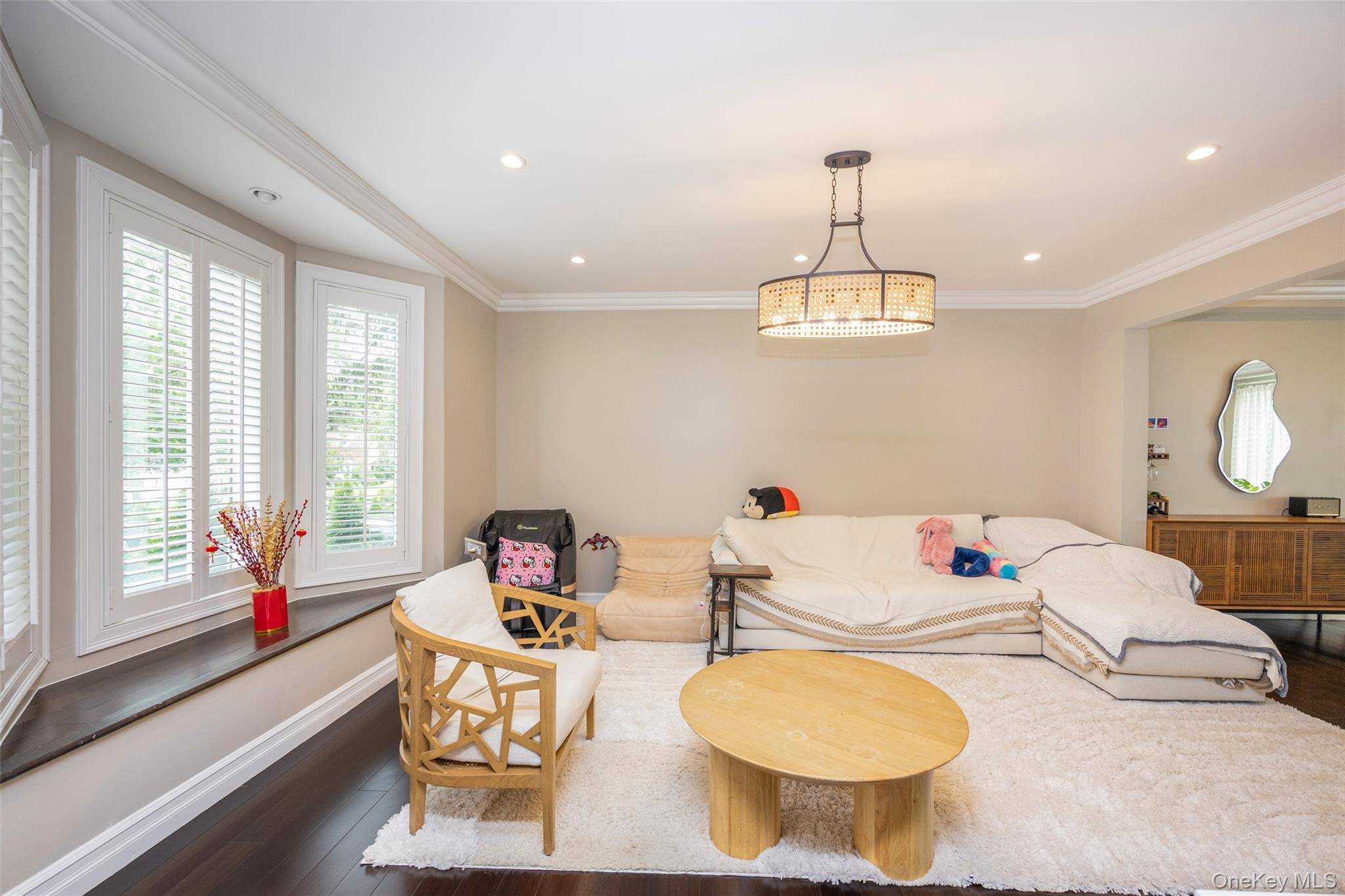 90 Baker Hill Road, Great Neck, NY 11023