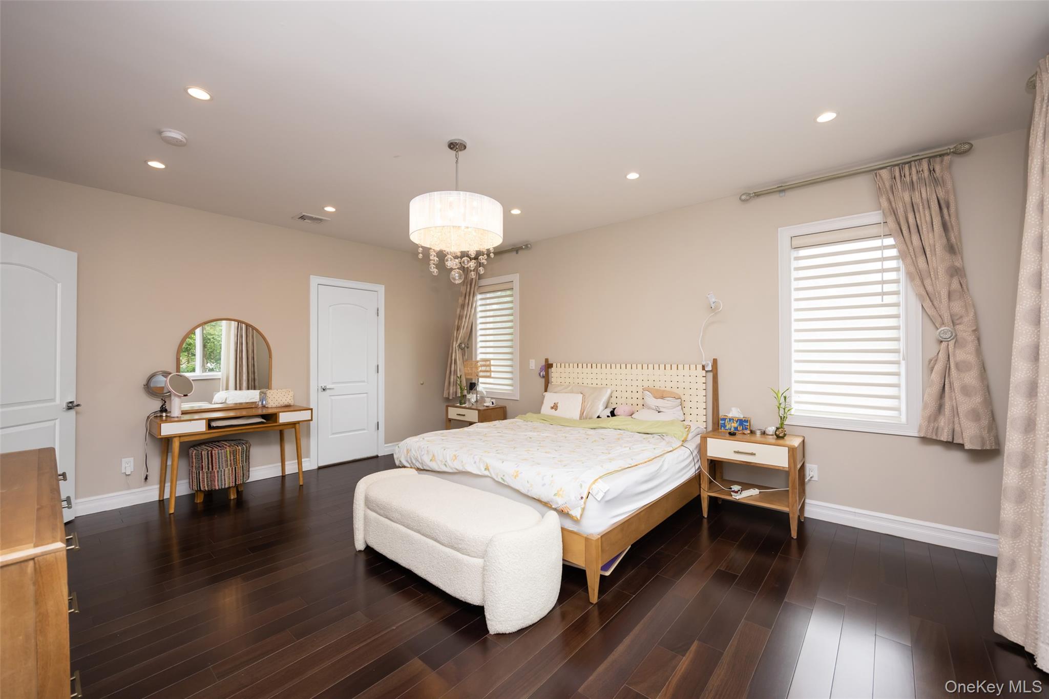 90 Baker Hill Road, Great Neck, NY 11023