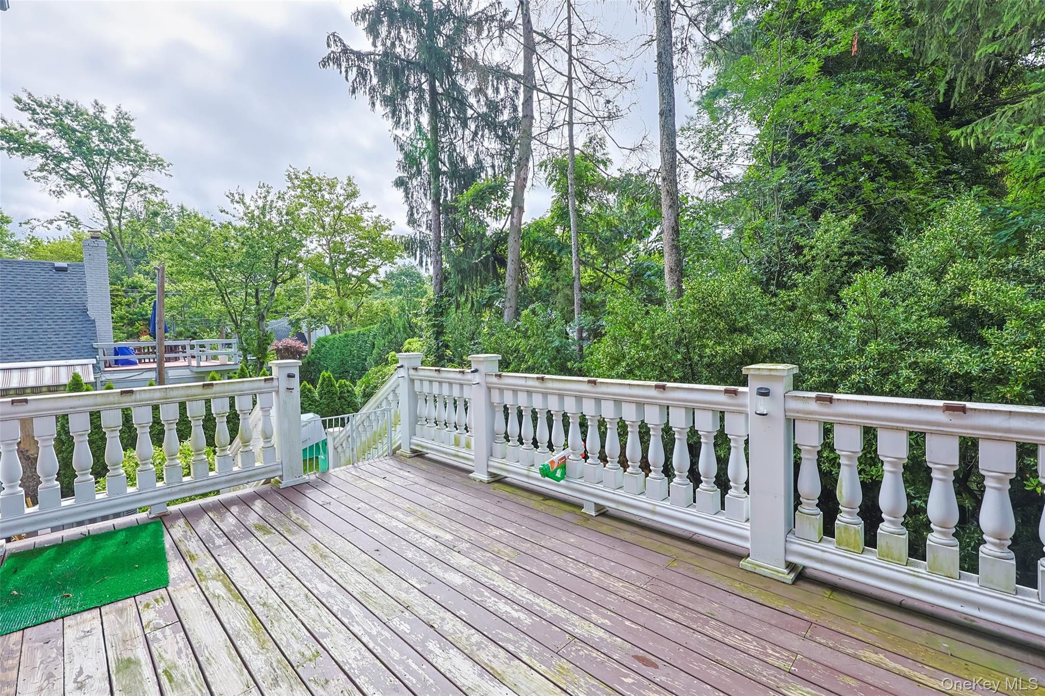 90 Baker Hill Road, Great Neck, NY 11023