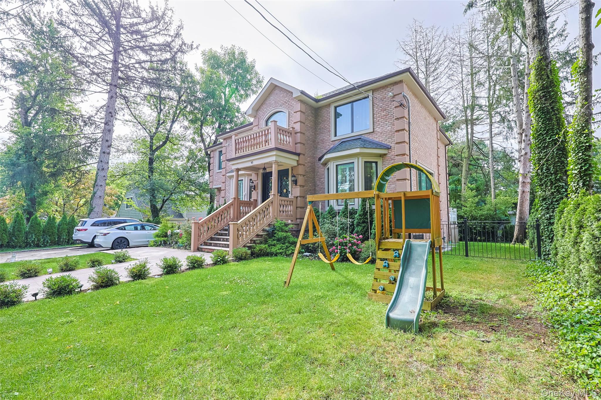 90 Baker Hill Road, Great Neck, NY 11023