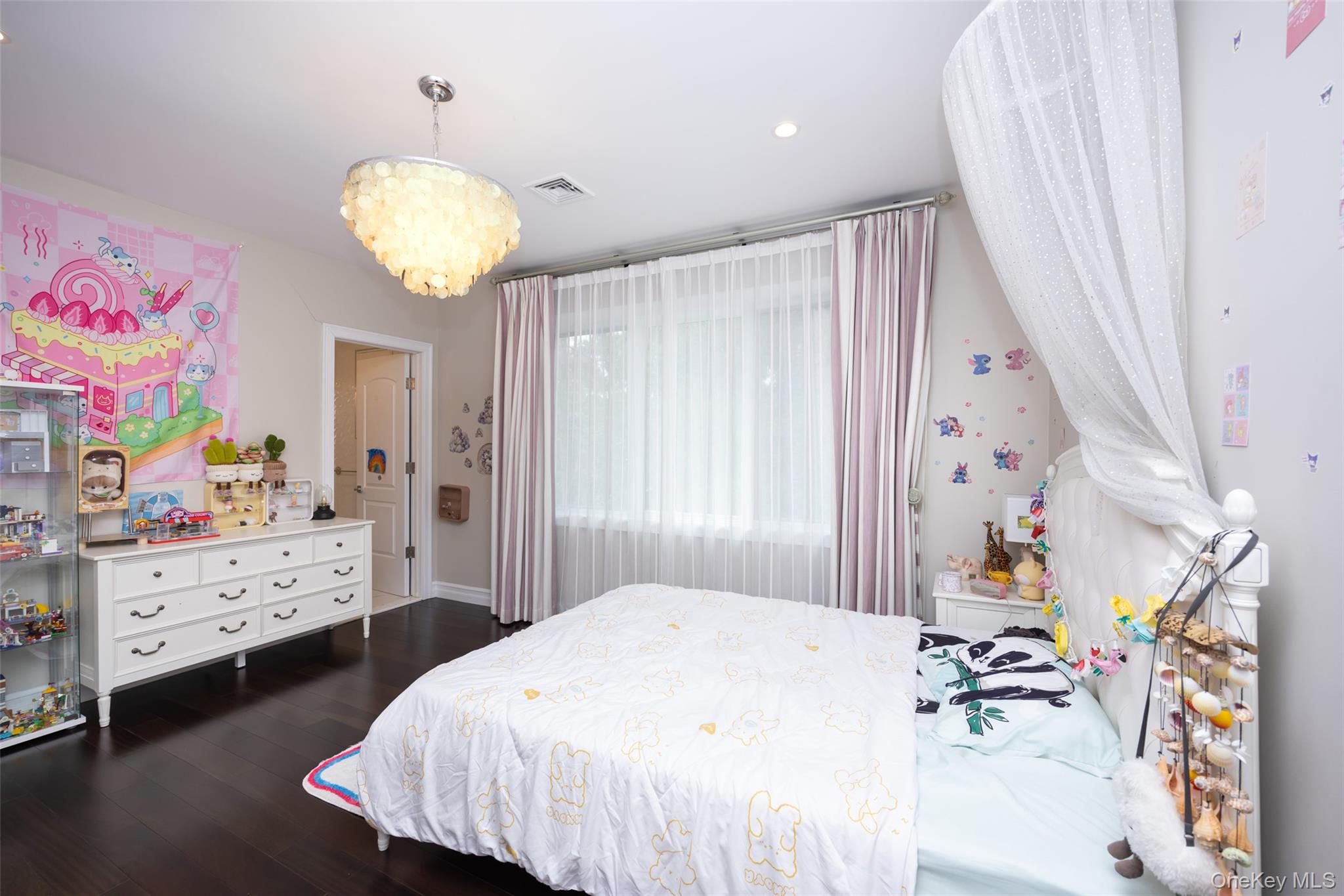 90 Baker Hill Road, Great Neck, NY 11023