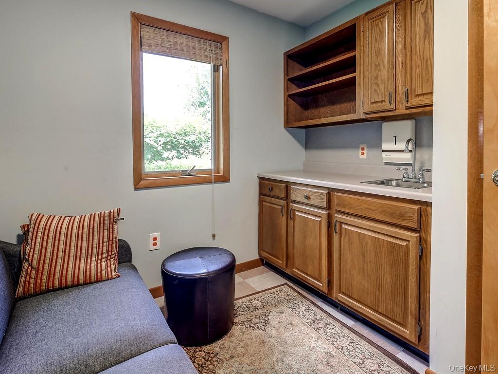 4 Lincoln Road, Fallsburg, NY 12779