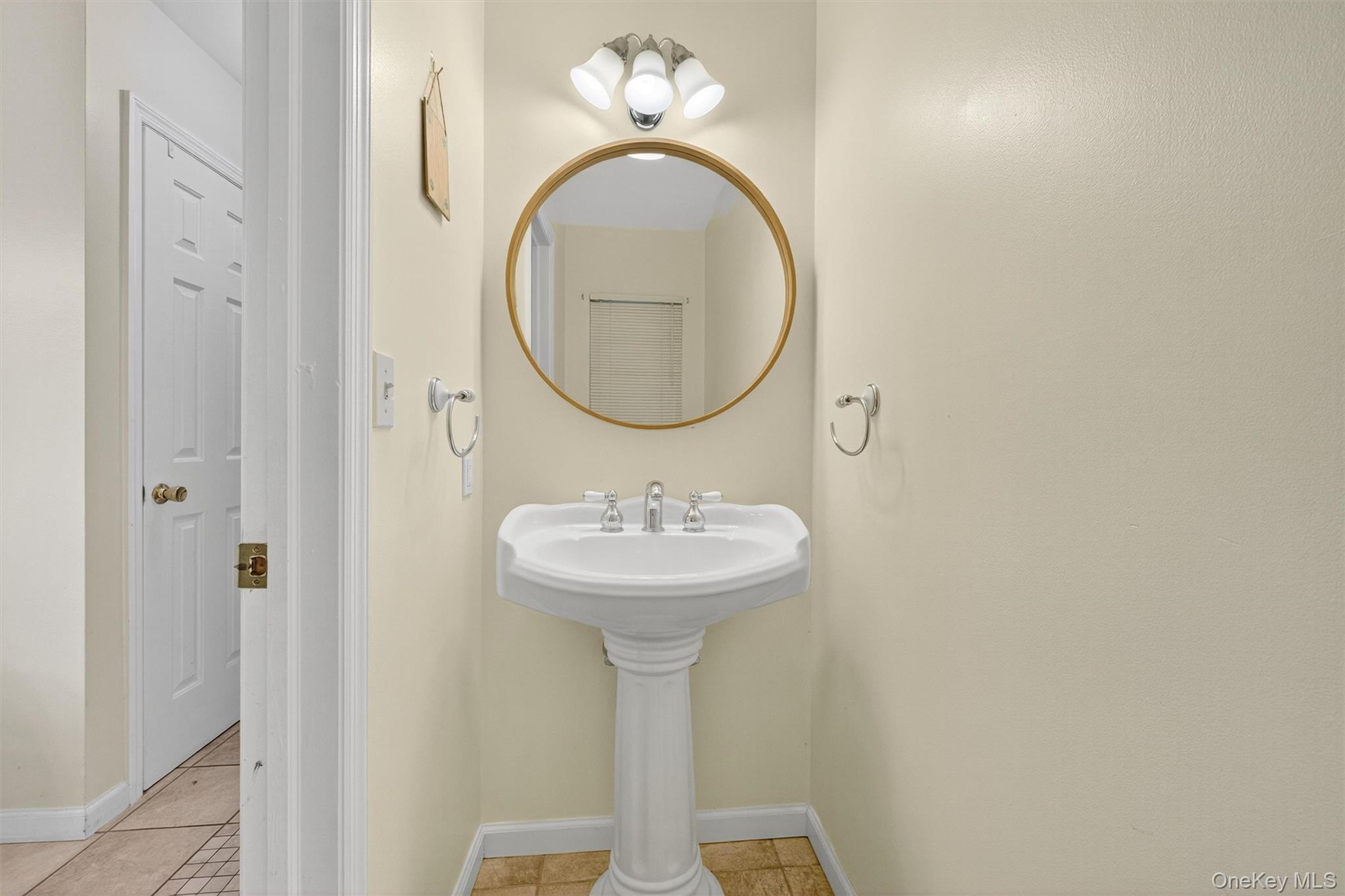 608 Covington Green Lane, Patterson, NY 12563