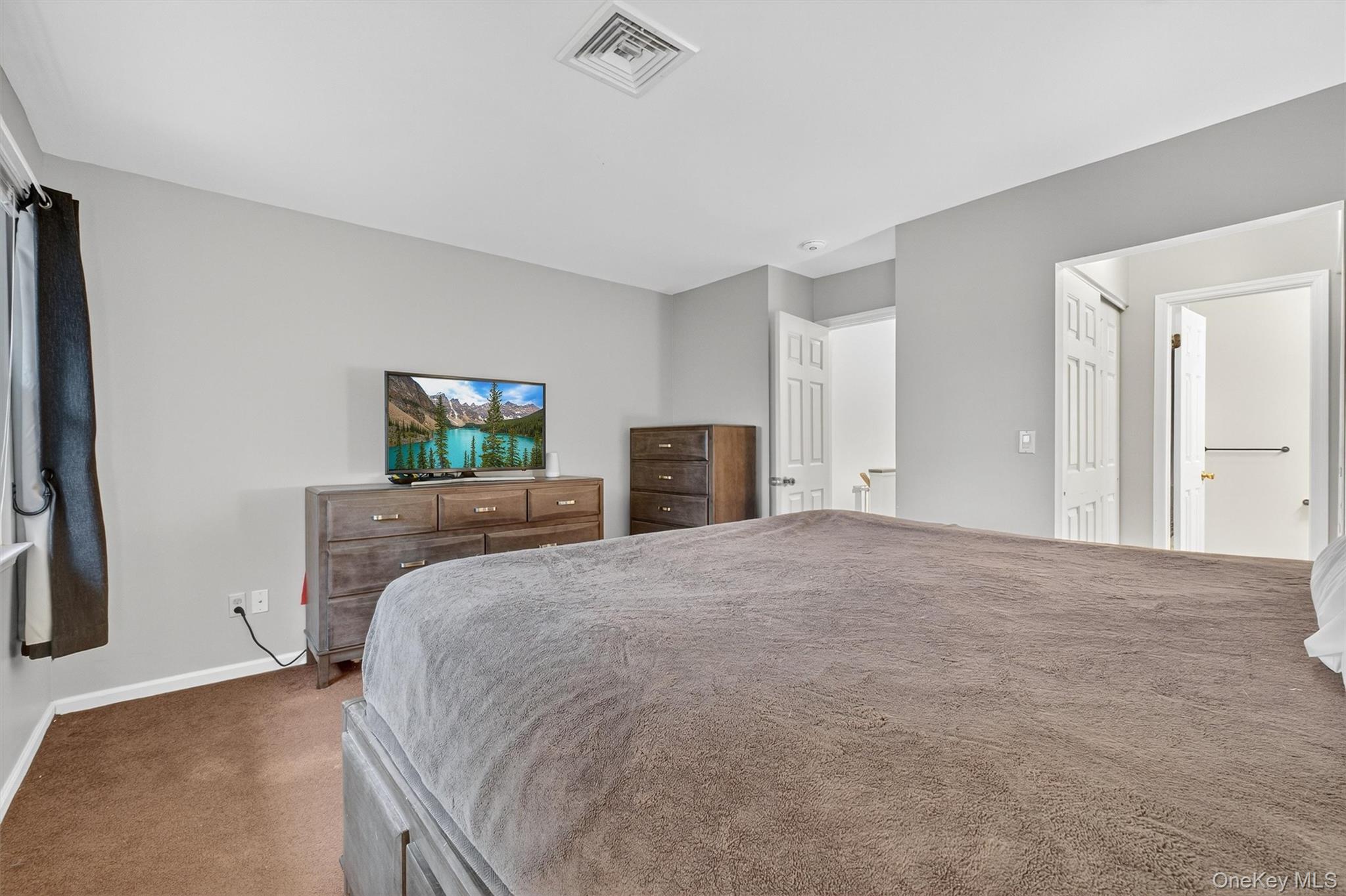 608 Covington Green Lane, Patterson, NY 12563