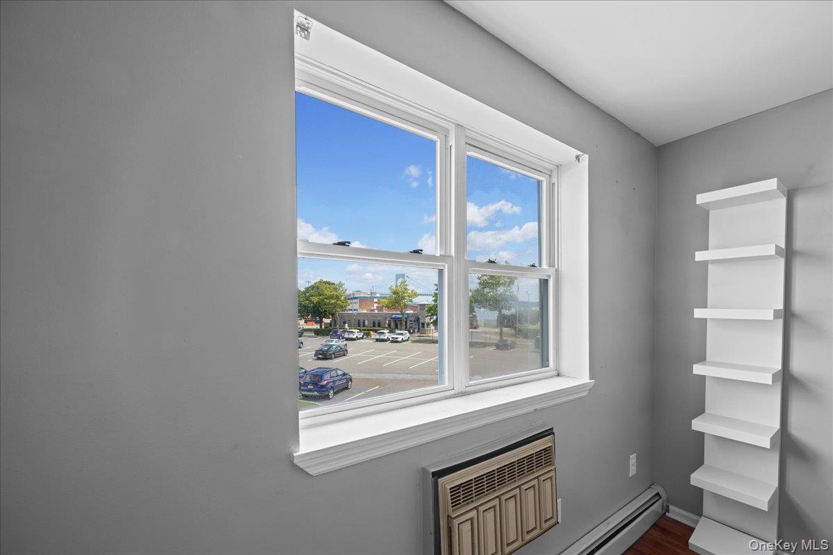 10 Pennyfield Avenue # 8B, Bronx, NY 10465