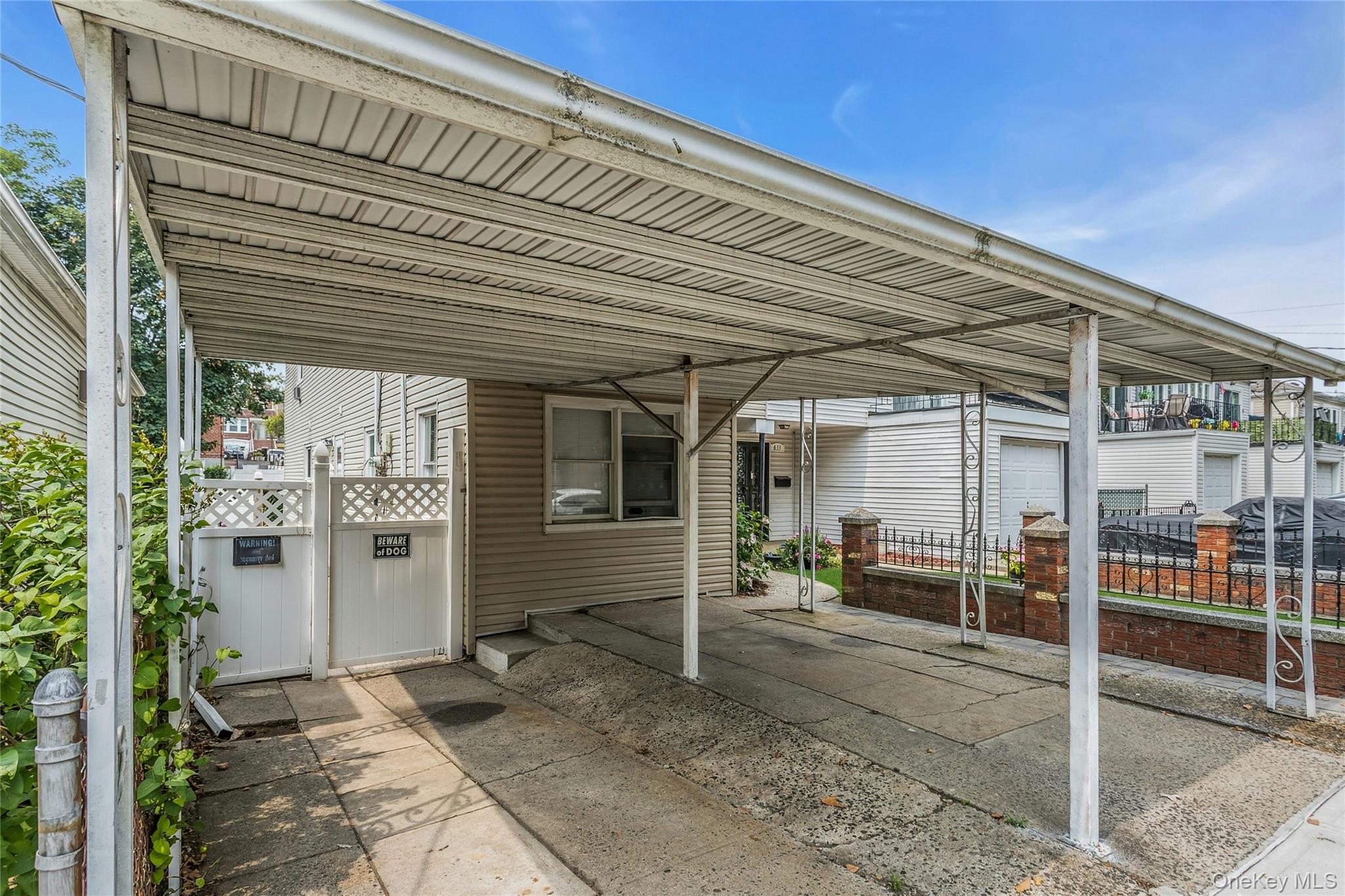 631 Hollywood Avenue, Bronx, NY 10465