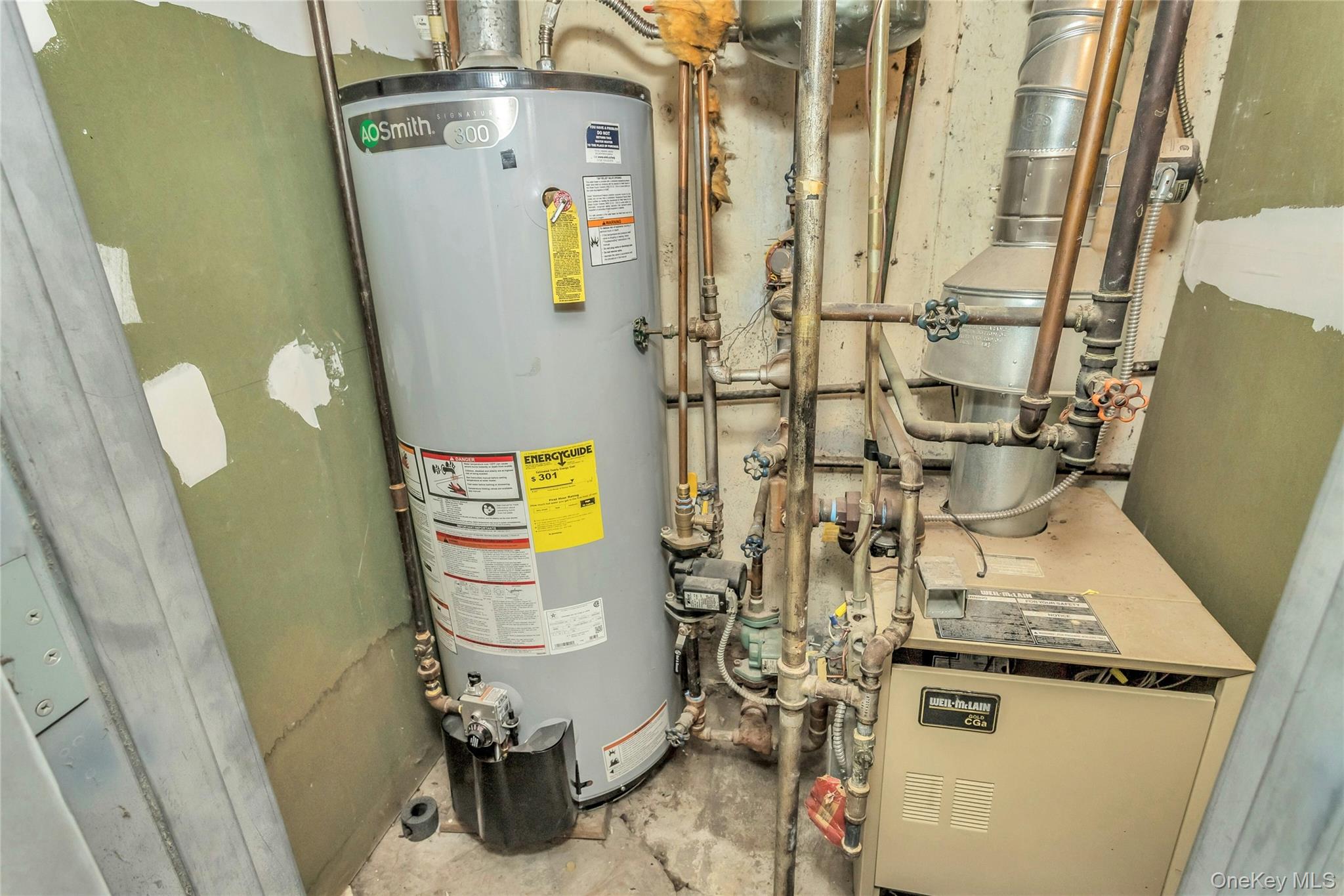 631 Hollywood Avenue, Bronx, NY 10465