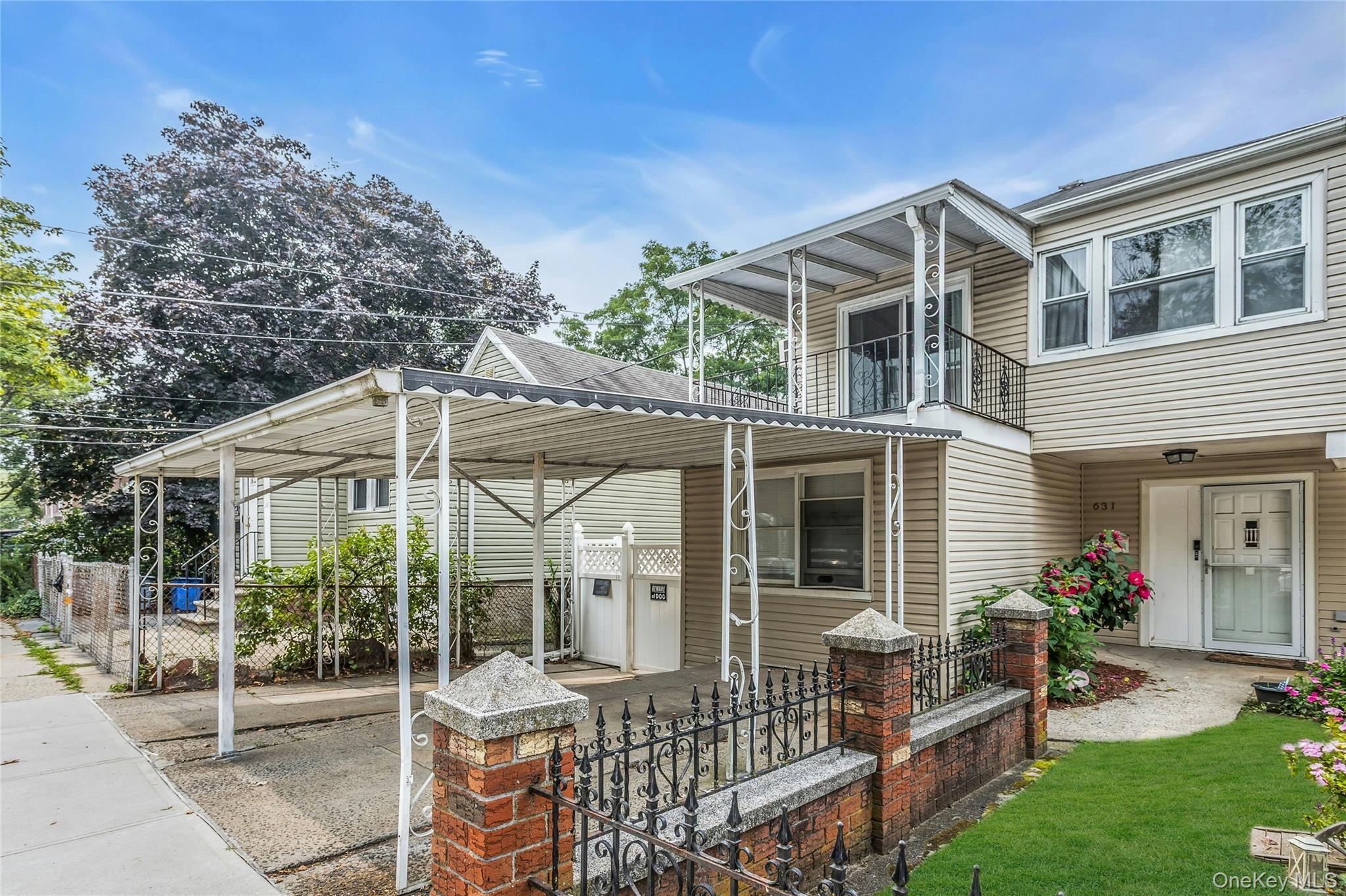631 Hollywood Avenue, Bronx, NY 10465