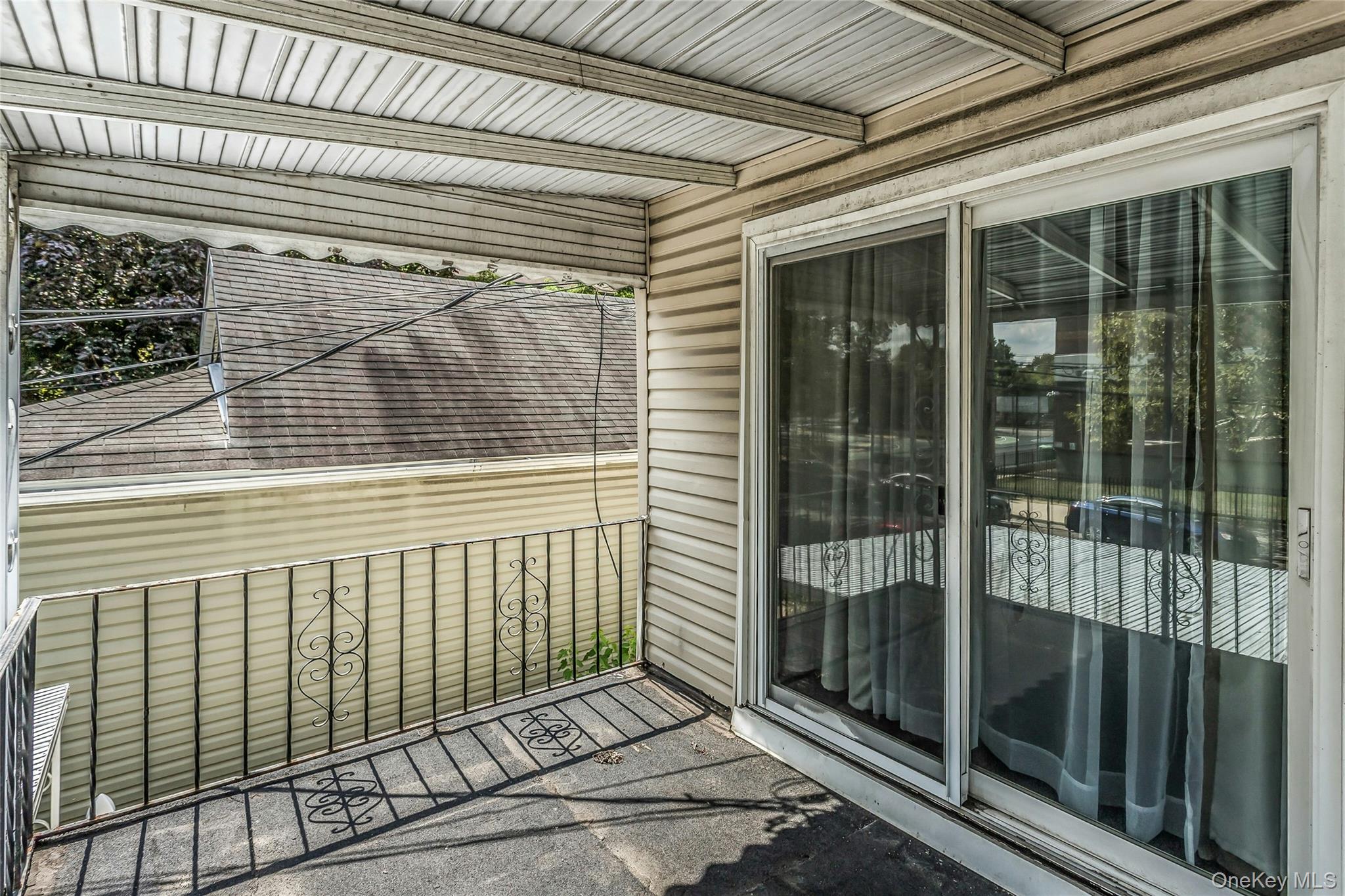 631 Hollywood Avenue, Bronx, NY 10465