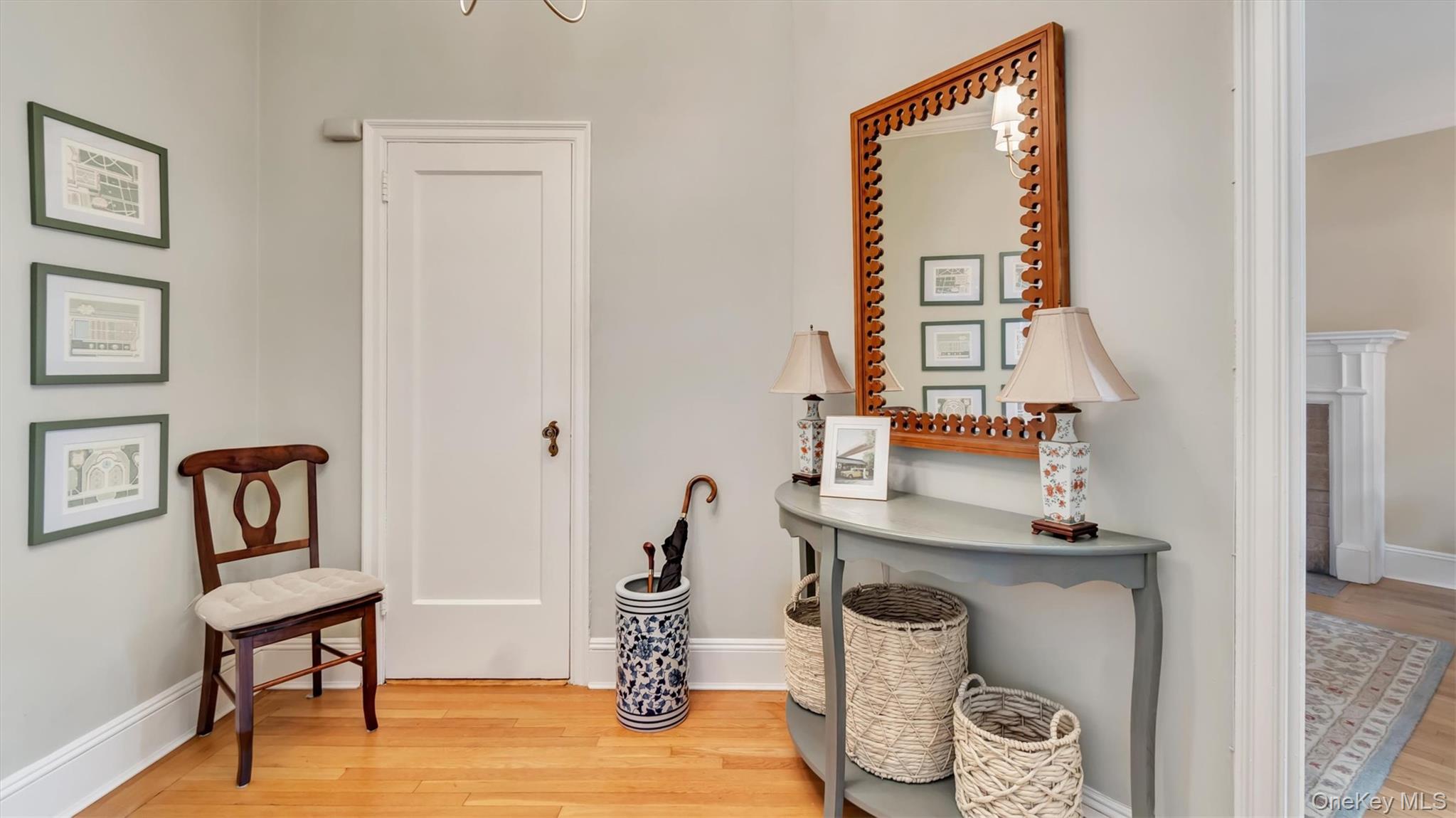 8 Barstow Road # 7H, Great Neck, NY 11021