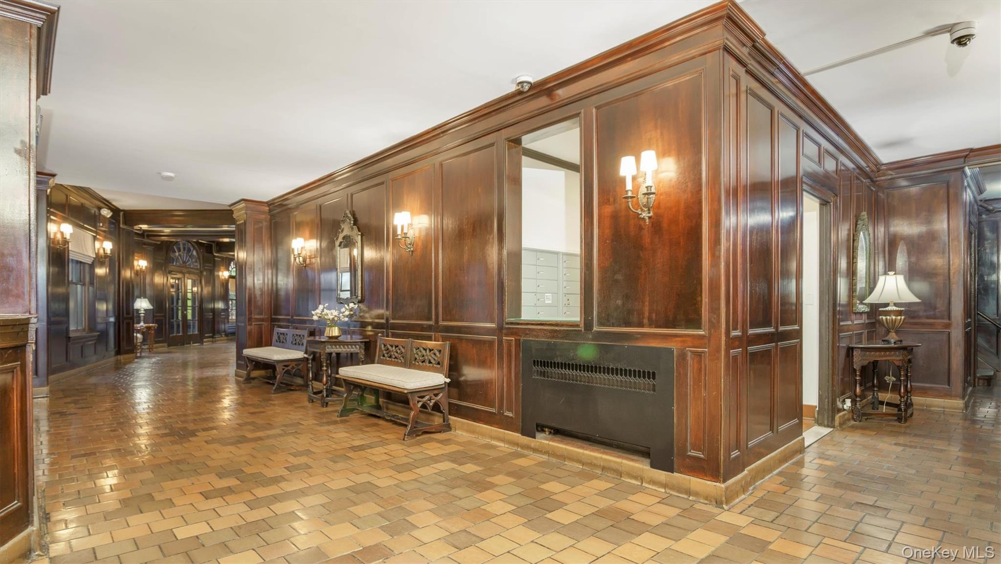 8 Barstow Road # 7H, Great Neck, NY 11021