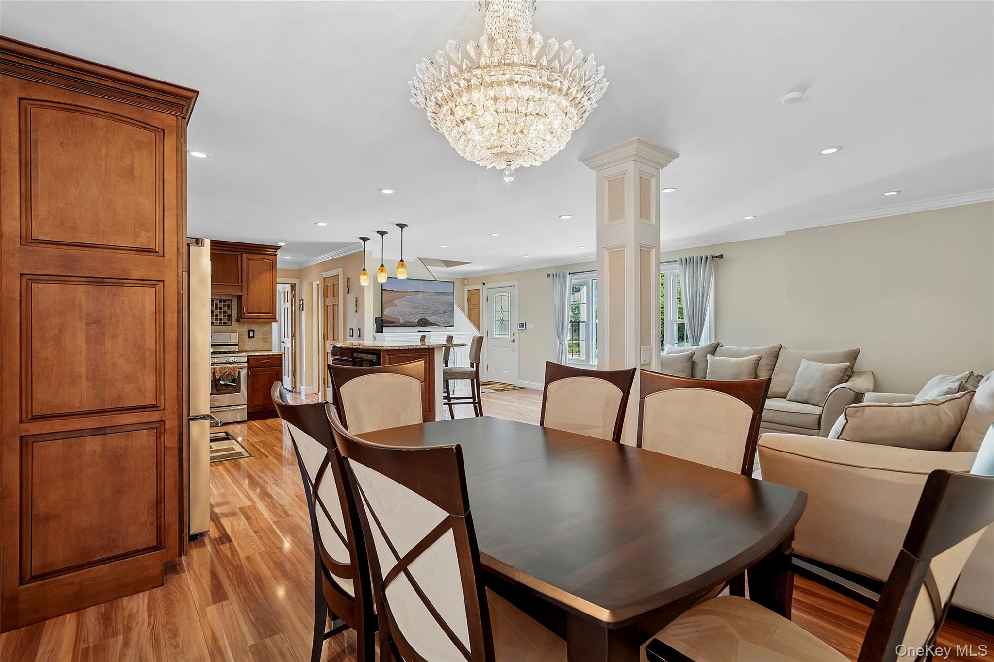 2 Ross Road, Babylon, NY 11702