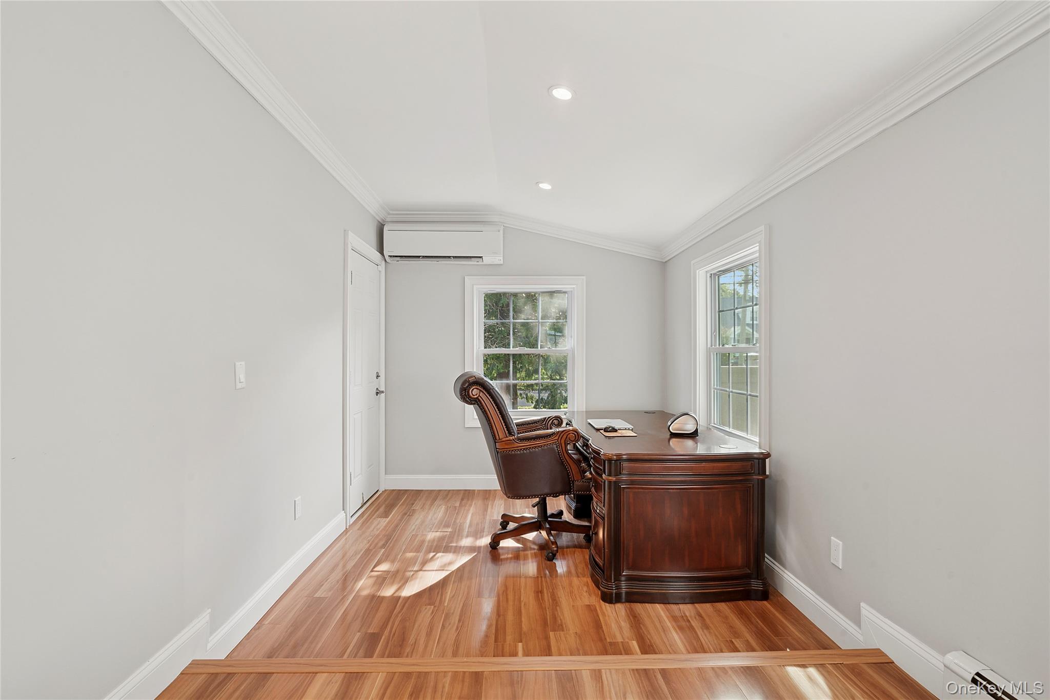 2 Ross Road, Babylon, NY 11702