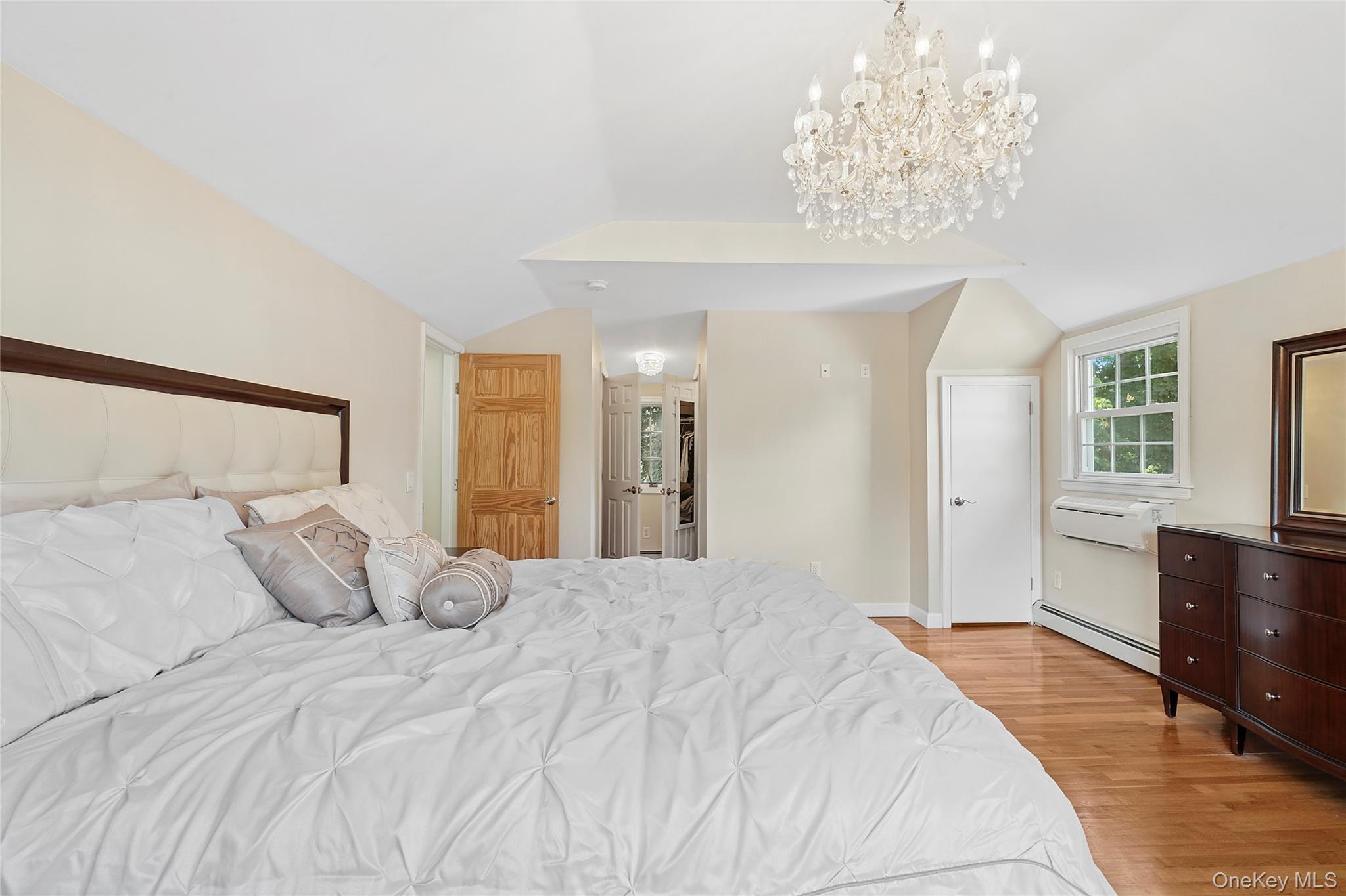 2 Ross Road, Babylon, NY 11702