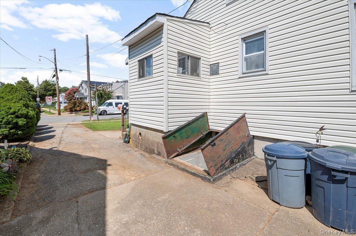 9 Revere Avenue, Bethpage, NY 11714