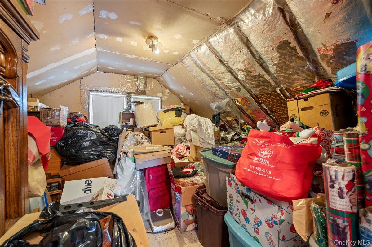 9 Revere Avenue, Bethpage, NY 11714