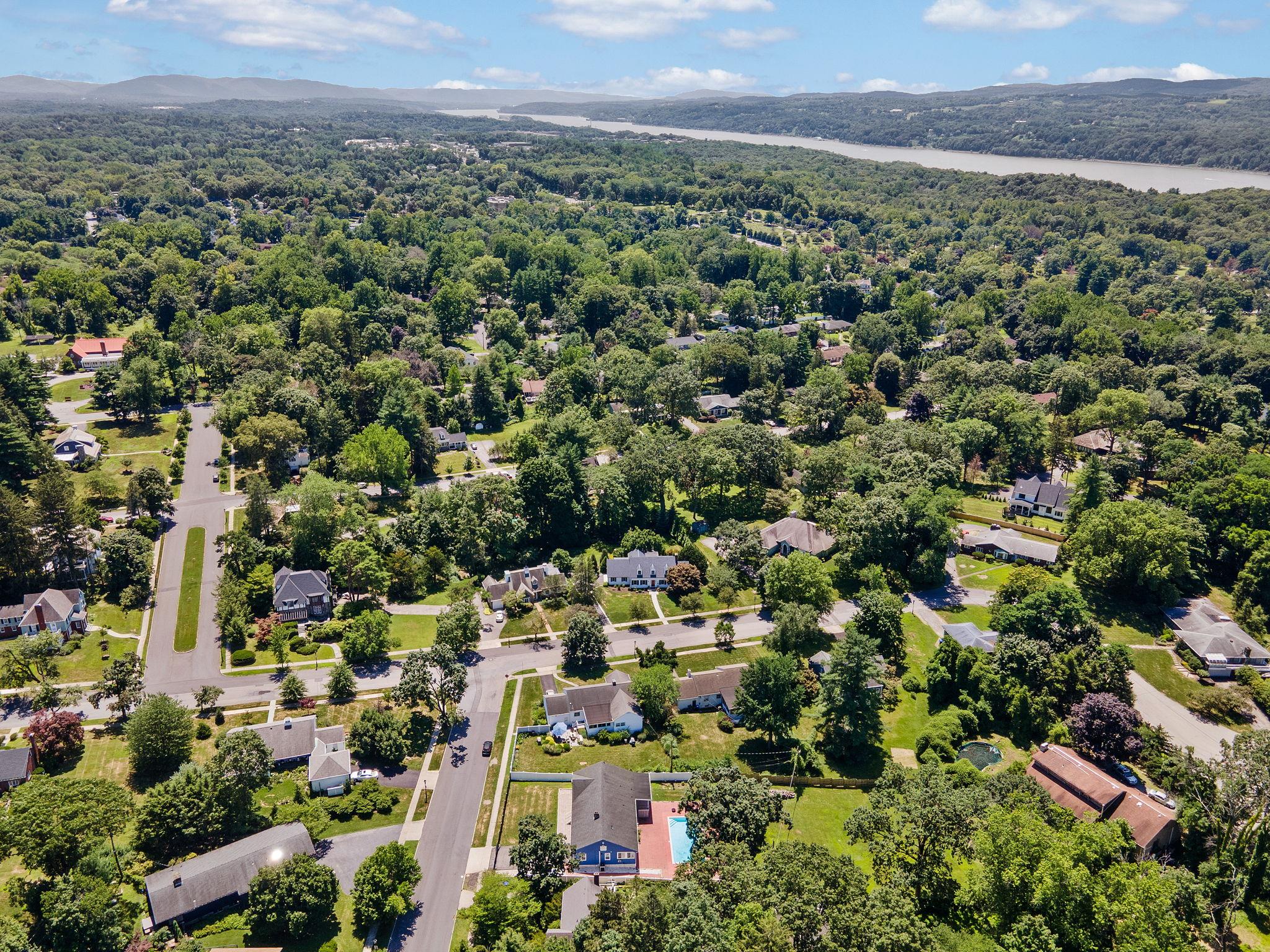 51 Loockerman Avenue, Poughkeepsie, NY 12601