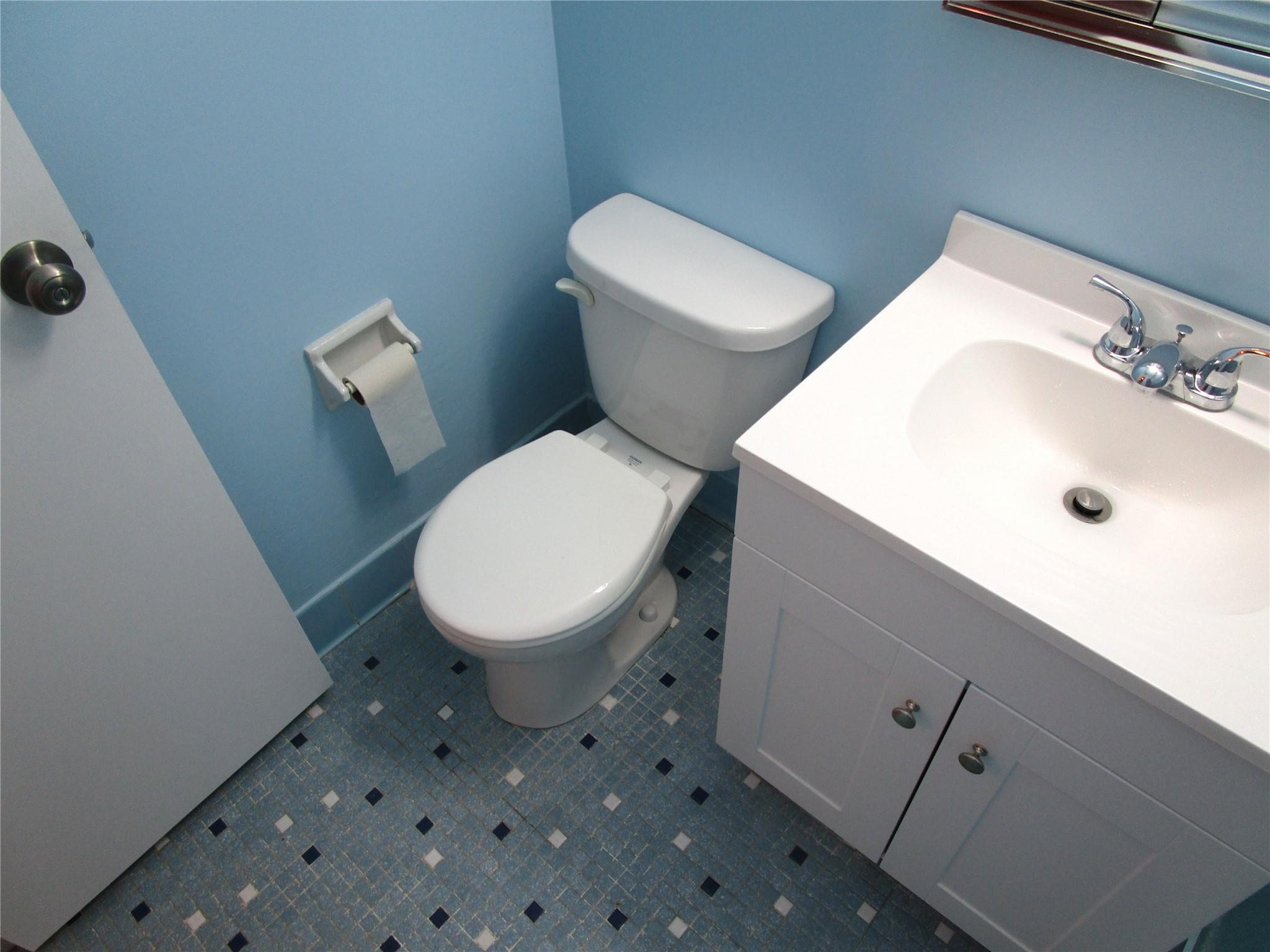 20 Daley Place # 225, Lynbrook, NY 11563