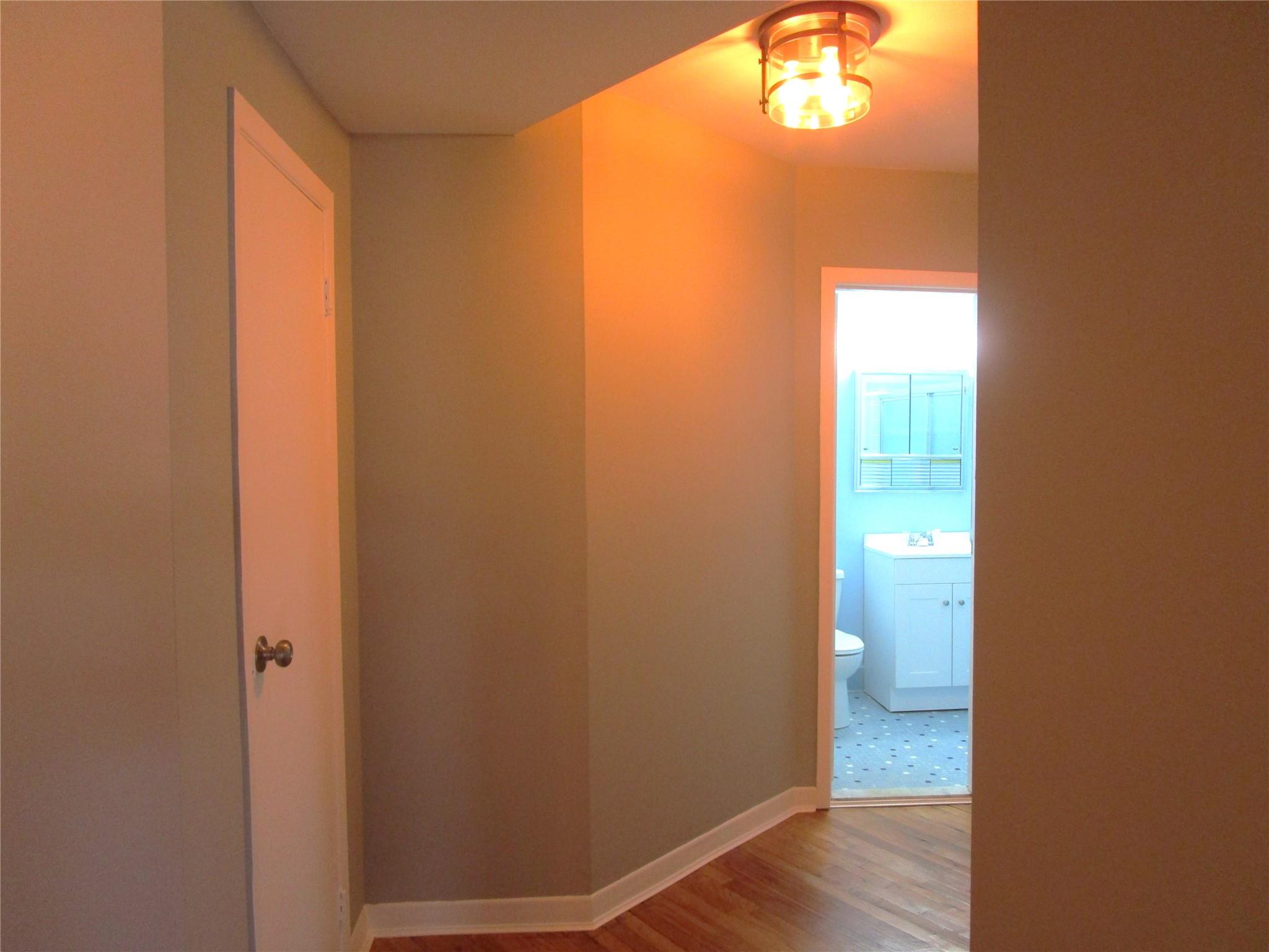 20 Daley Place # 225, Lynbrook, NY 11563