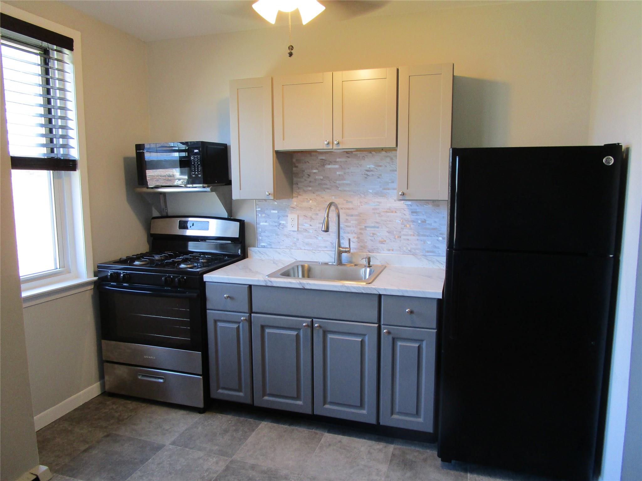 20 Daley Place # 225, Lynbrook, NY 11563