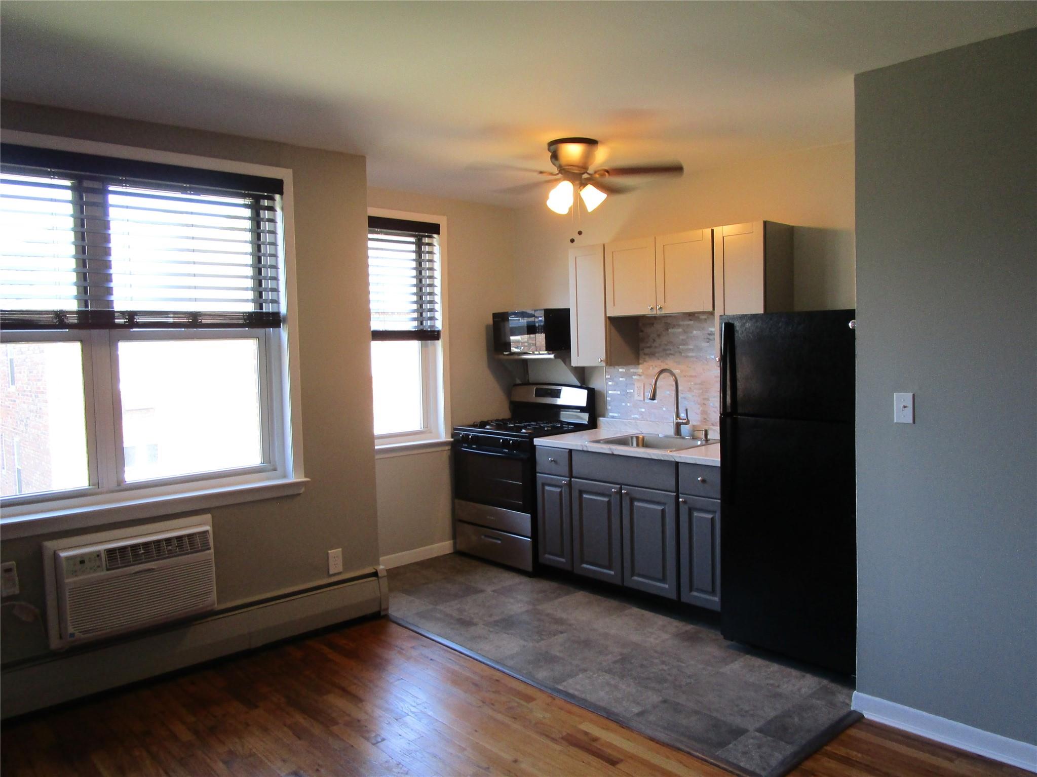 20 Daley Place # 225, Lynbrook, NY 11563