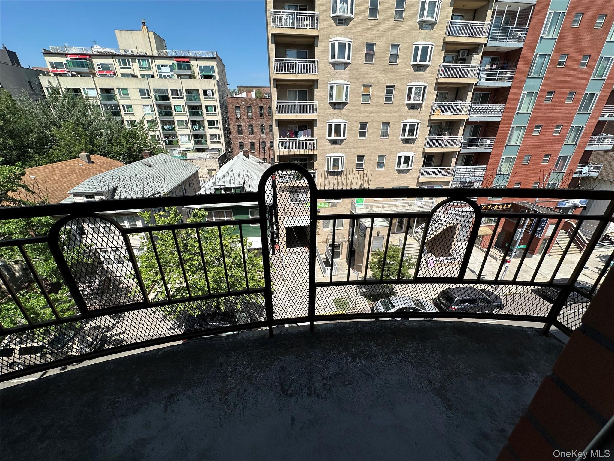 140-26 Cherry Avenue # 5D, Flushing, NY 11355
