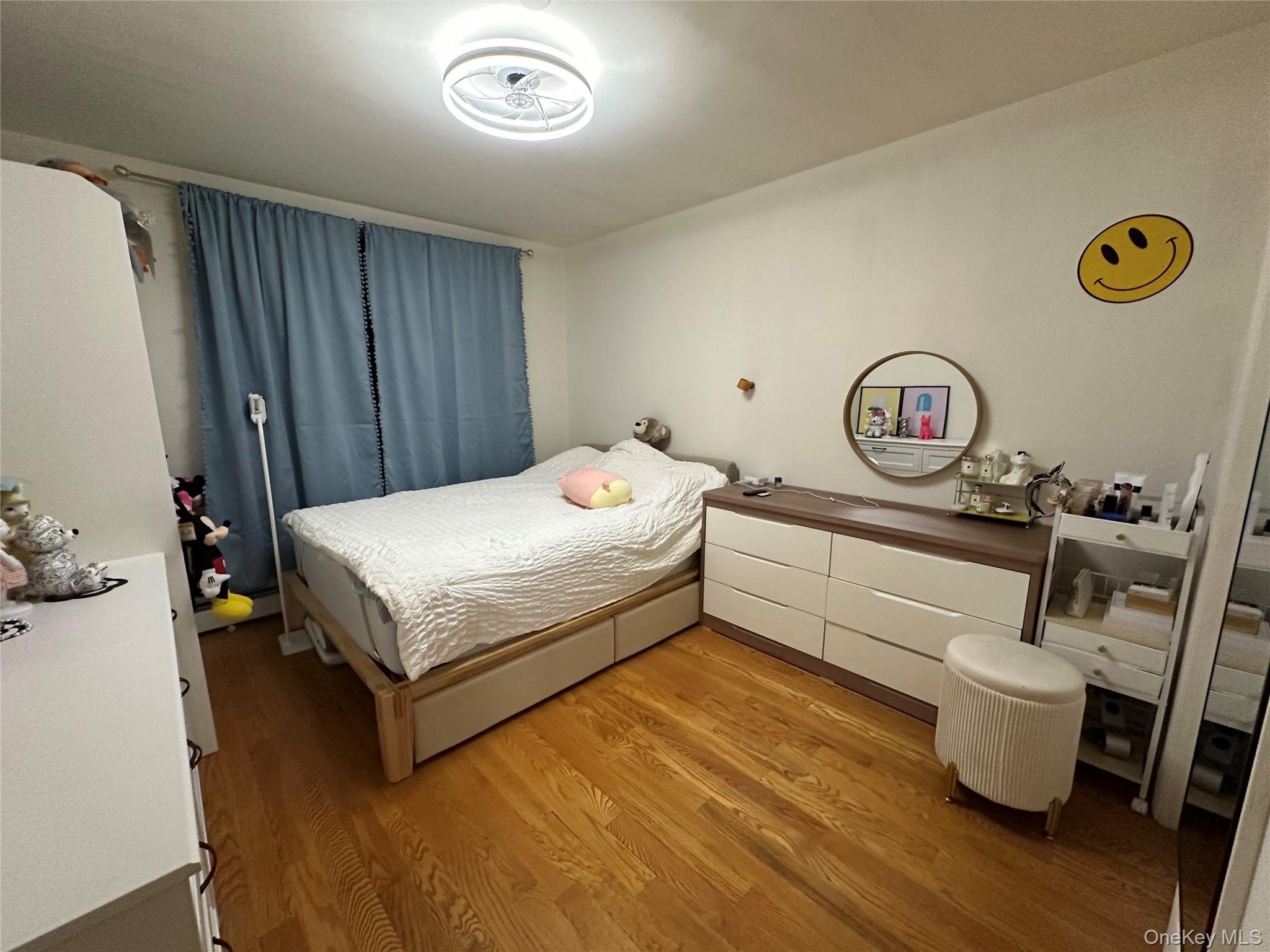 140-26 Cherry Avenue # 5D, Flushing, NY 11355