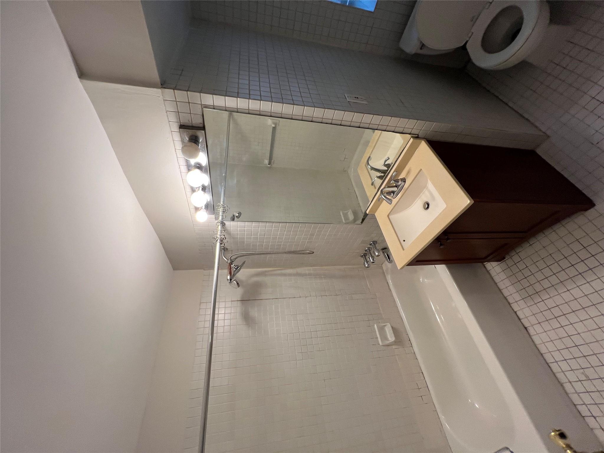 88-11 34th Avenue # 3H, Jackson Heights, NY 11372