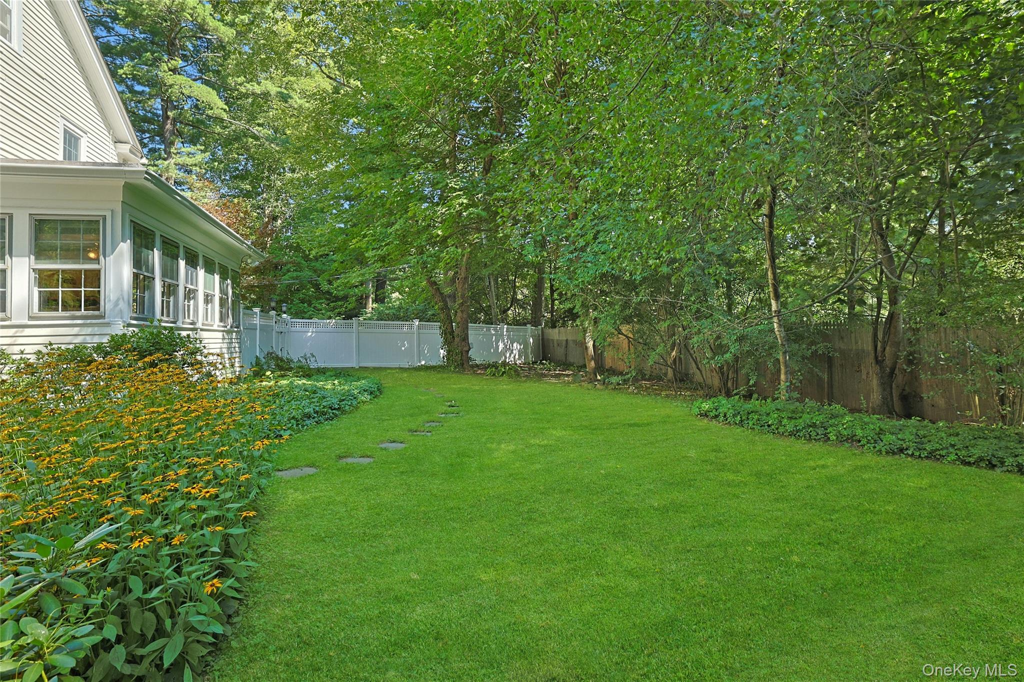 26 Kings Court, Chappaqua, NY 10514