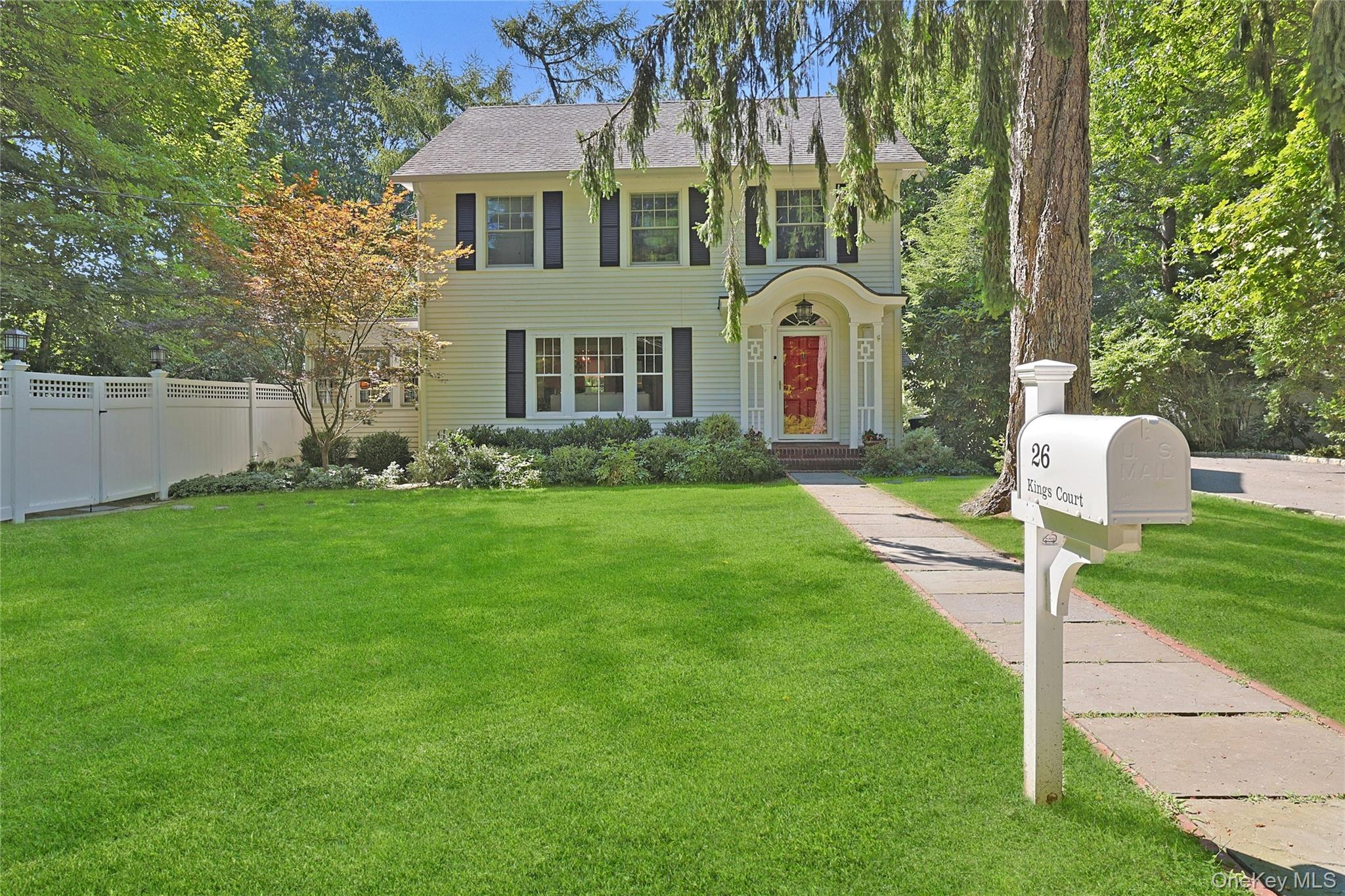 26 Kings Court, Chappaqua, NY 10514