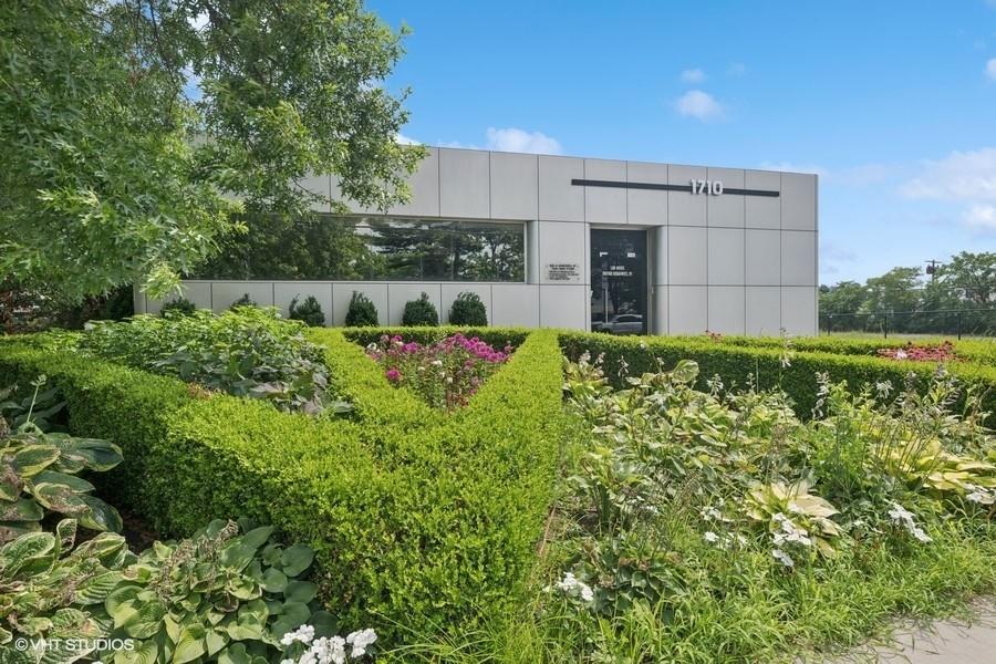 1710 Hempstead Turnpike, East Meadow, NY 11554