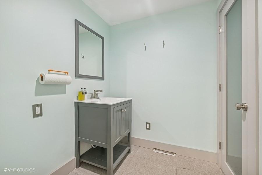 1710 Hempstead Turnpike, East Meadow, NY 11554