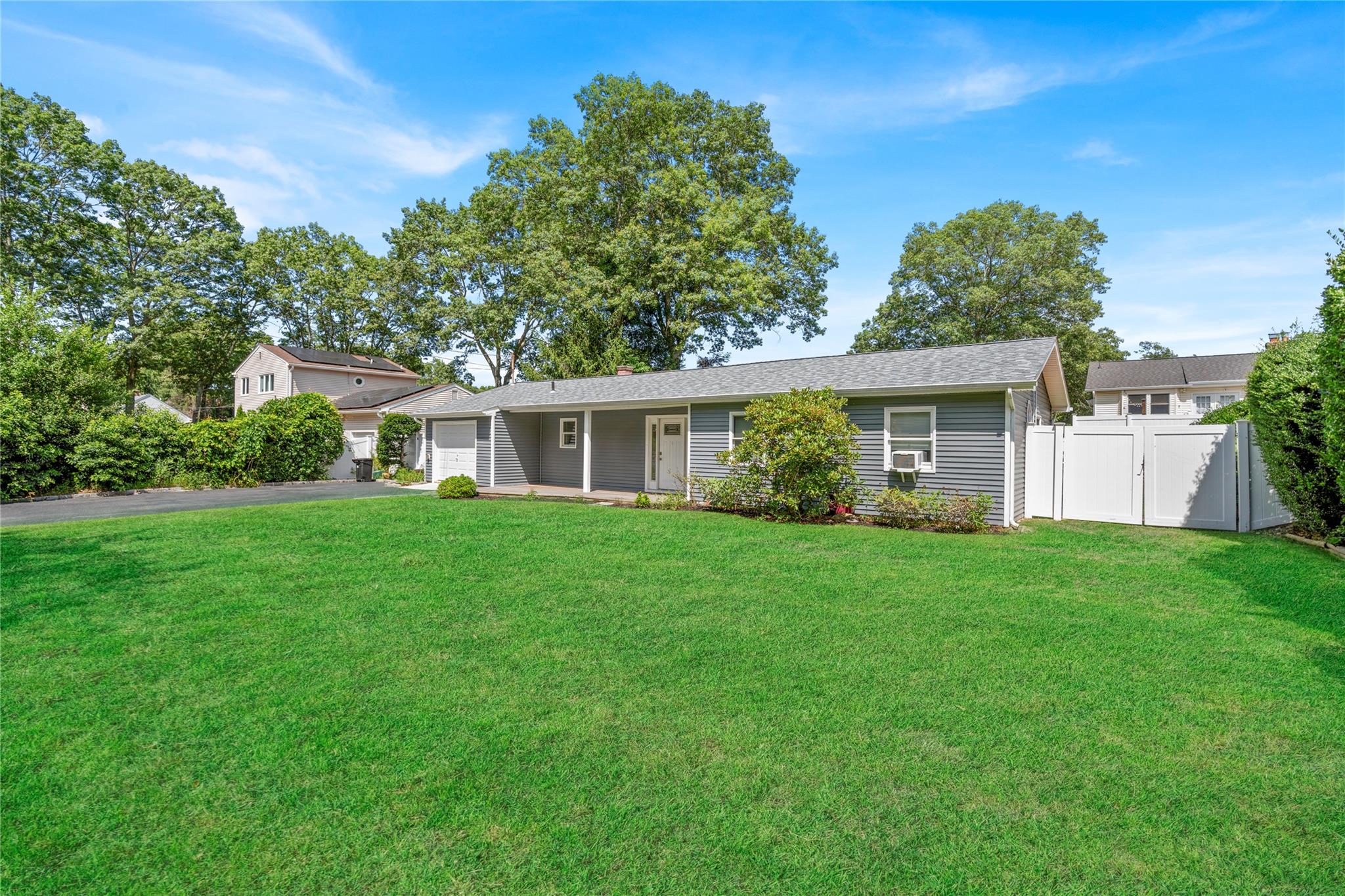 61 Brookhaven Drive, Rocky Point, NY 11778