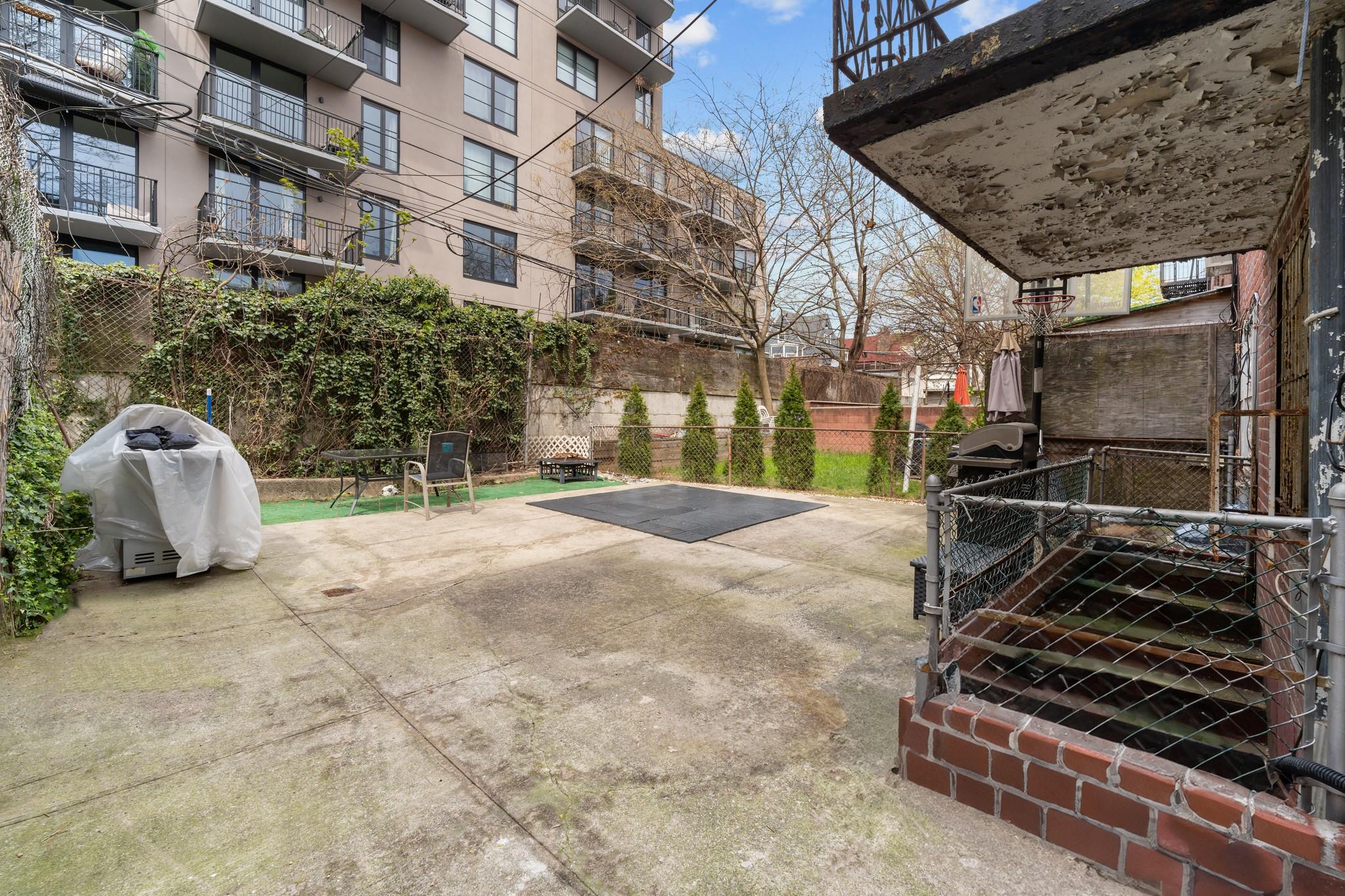 249 Newkirk Avenue, Brooklyn, NY 11230