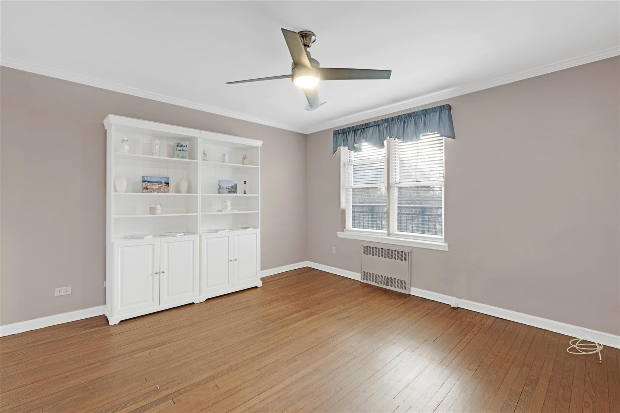 162-21 Powells Cove Boulevard # 3D, Beechhurst, NY 11357